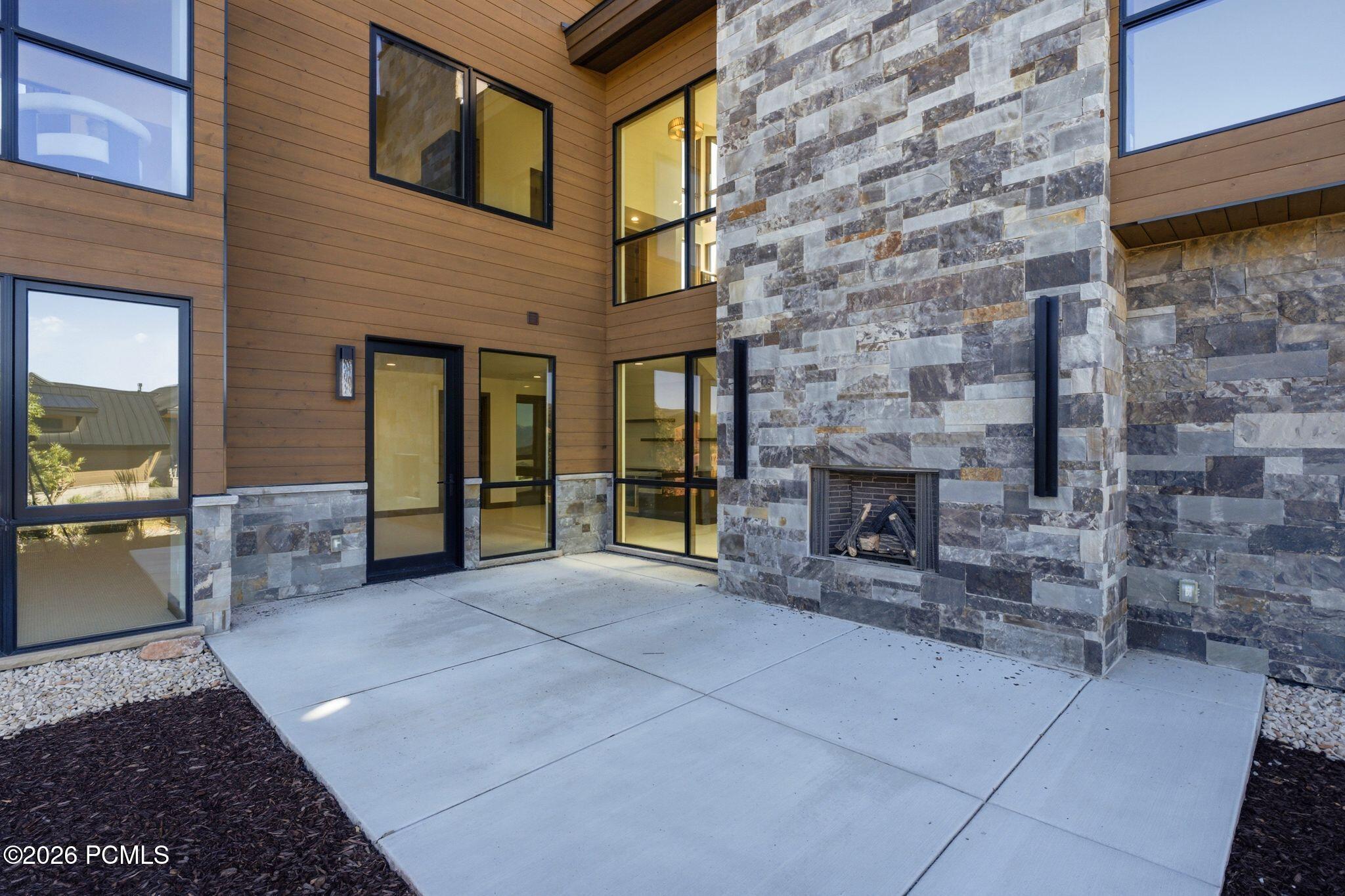 11004 N Wrangler Circle