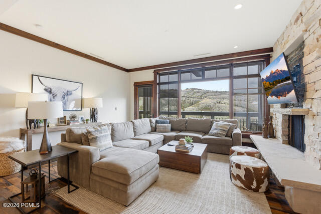 8880 Empire Club Dr 411