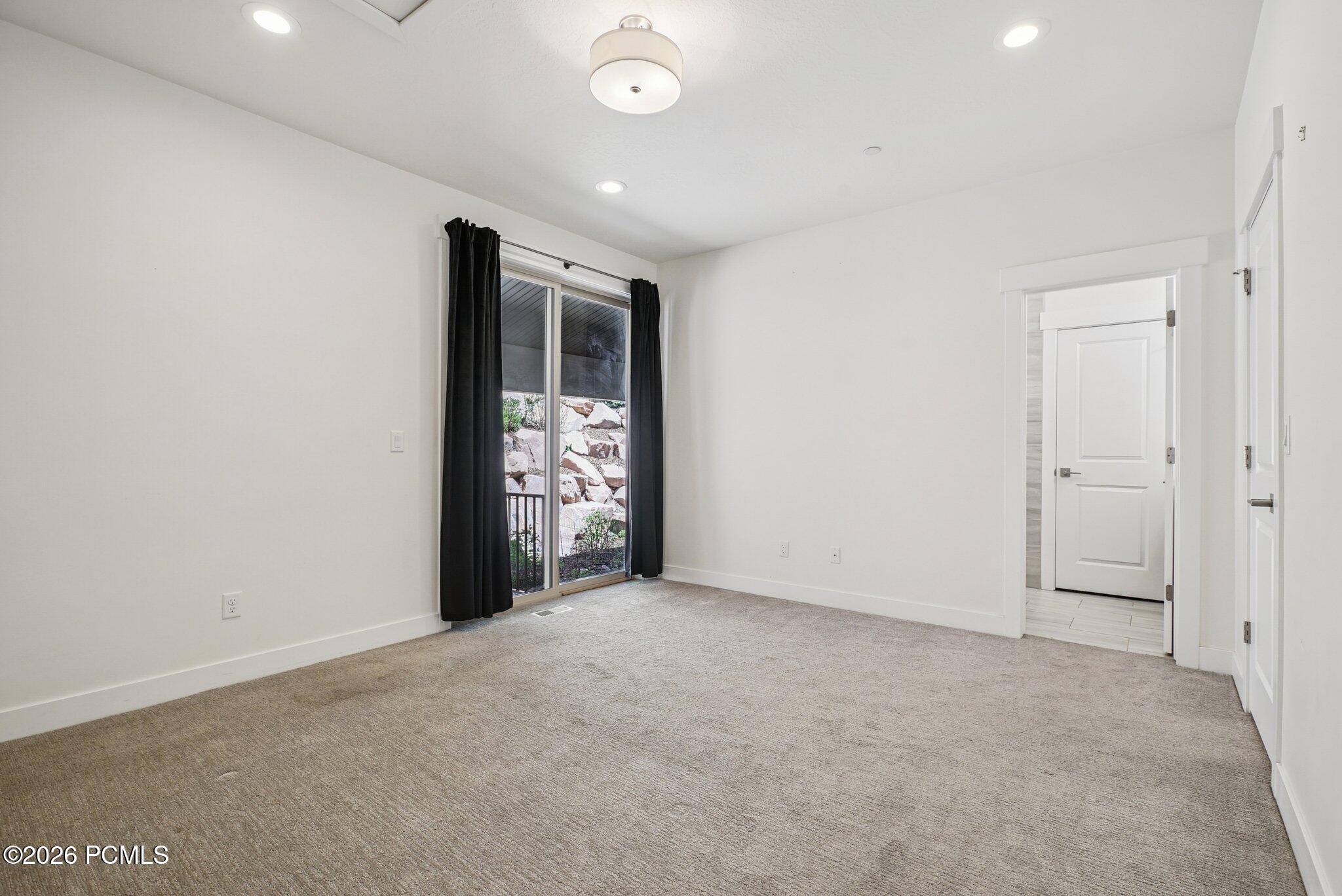 3041 W Cedar Drive