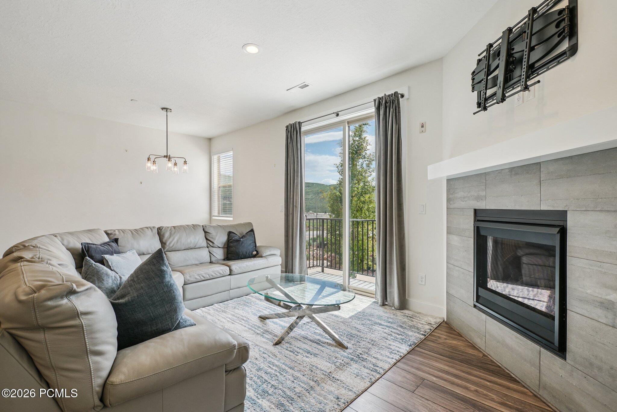3041 W Cedar Drive