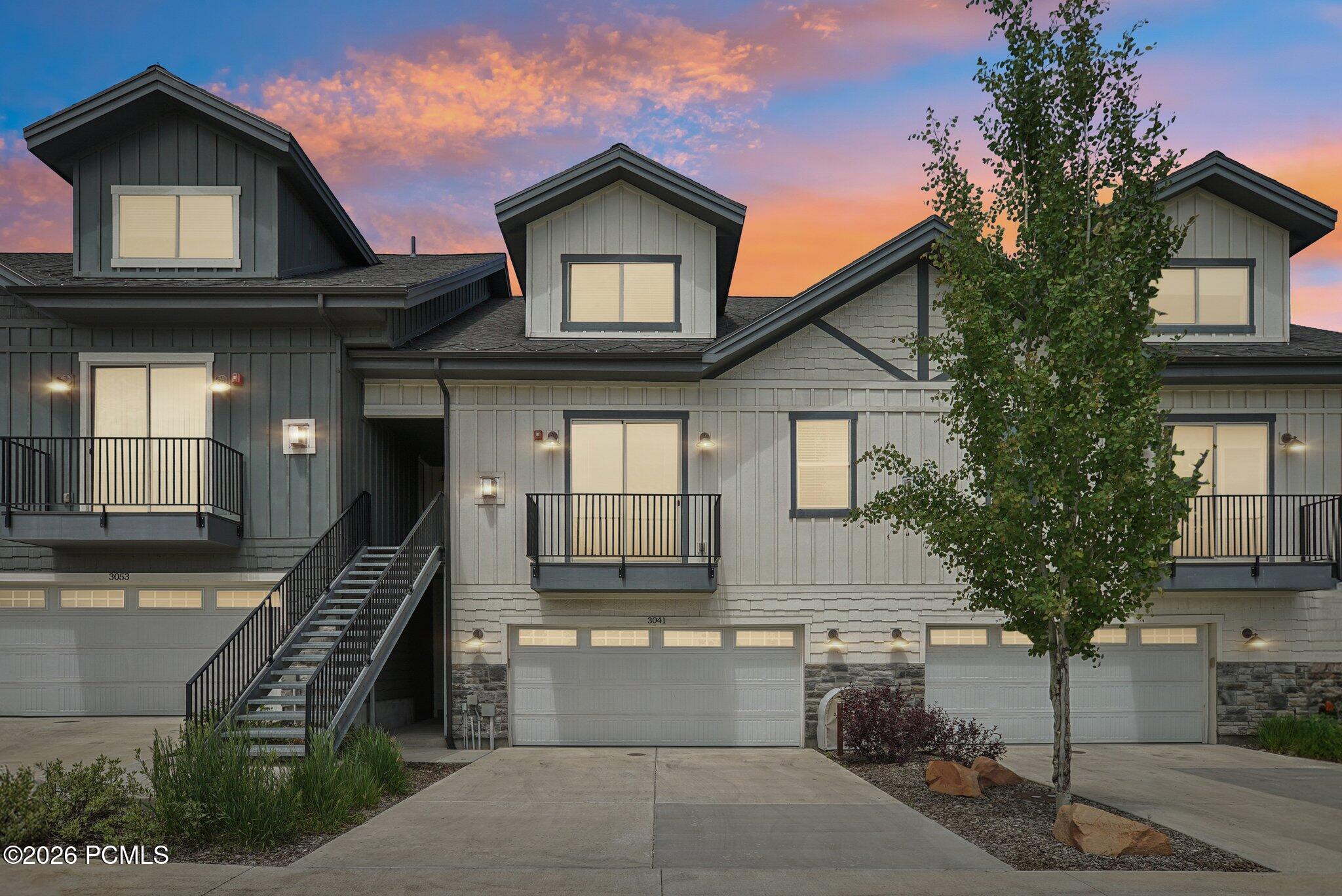 3041 W Cedar Drive