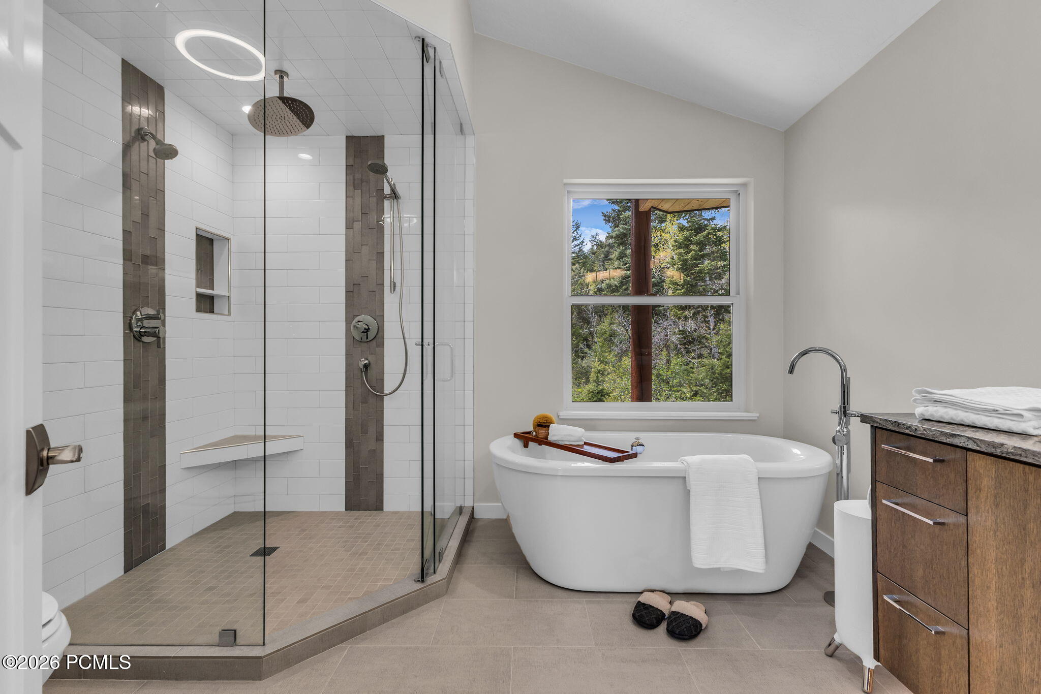 60 Saint Moritz Circle
