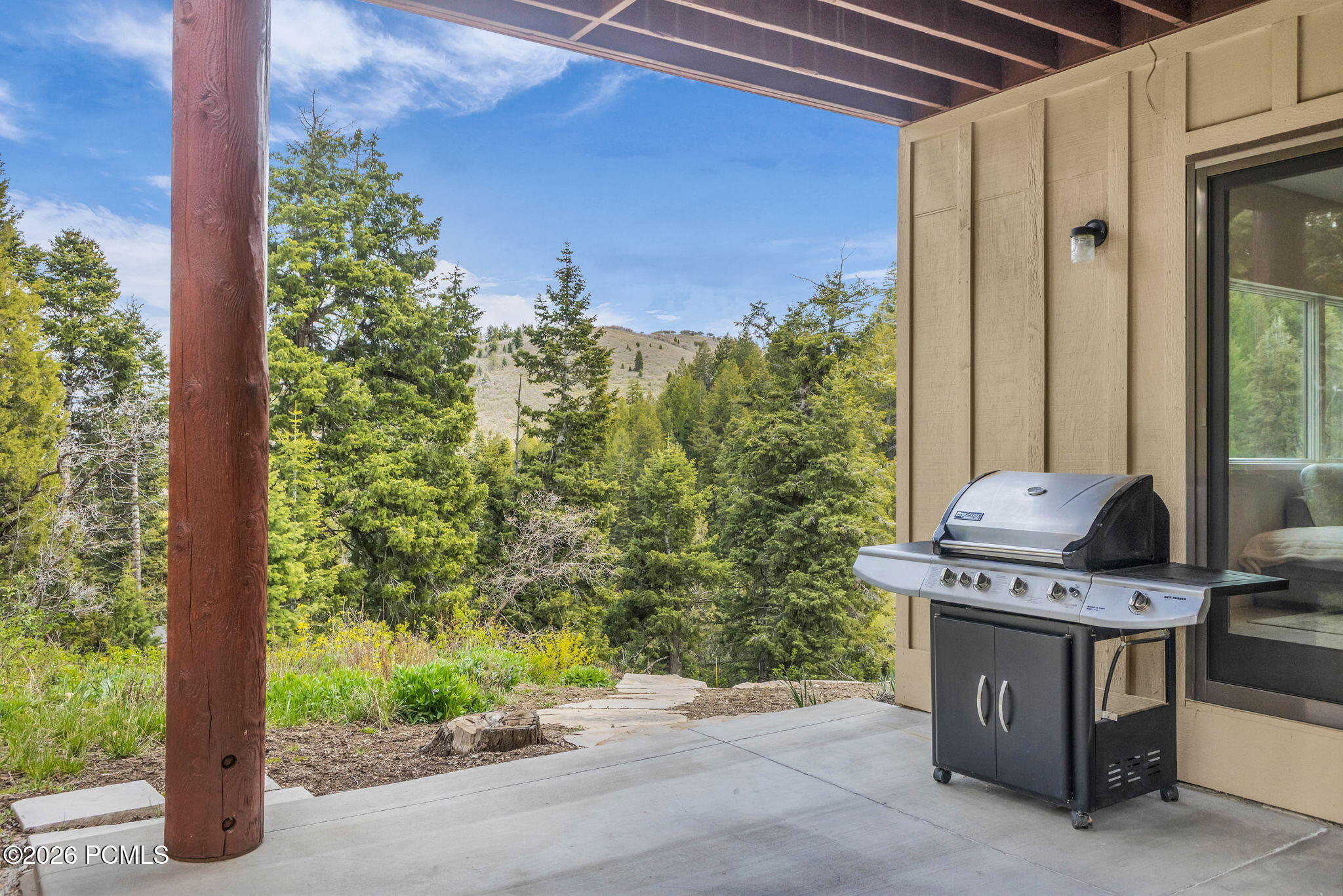 60 Saint Moritz Circle