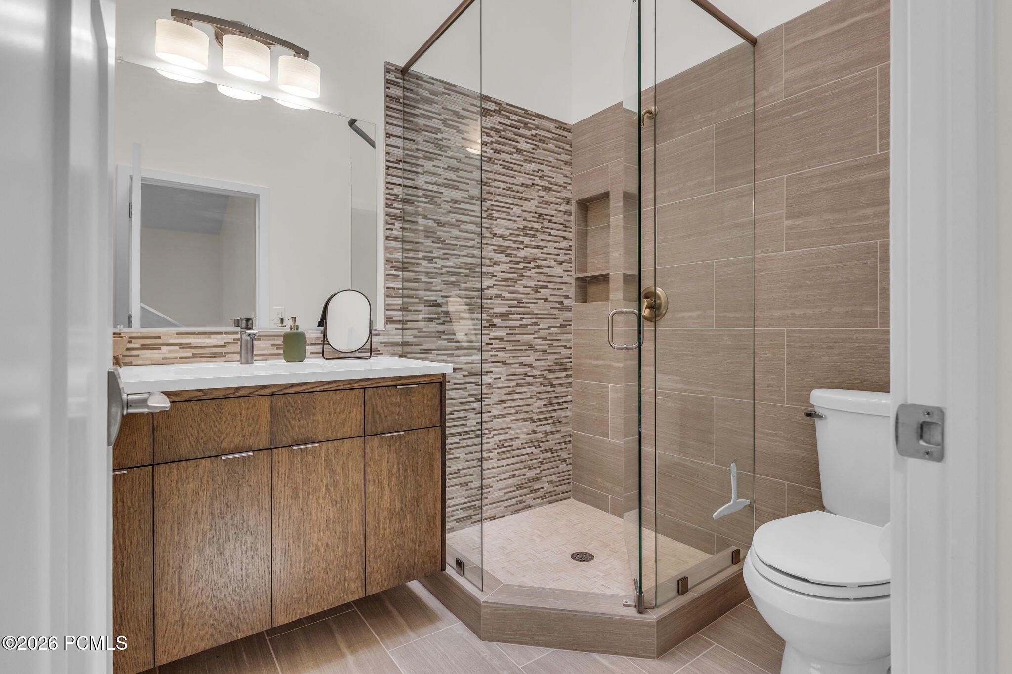 60 Saint Moritz Circle