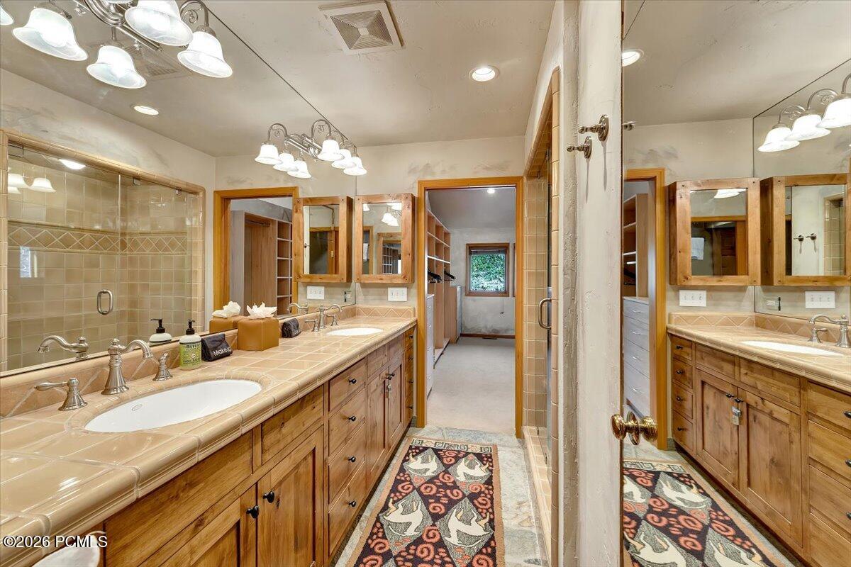 7260 Little Belle Court