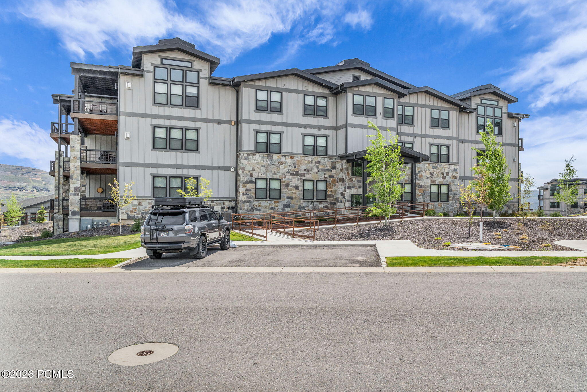 1121 W Helling Cir 302