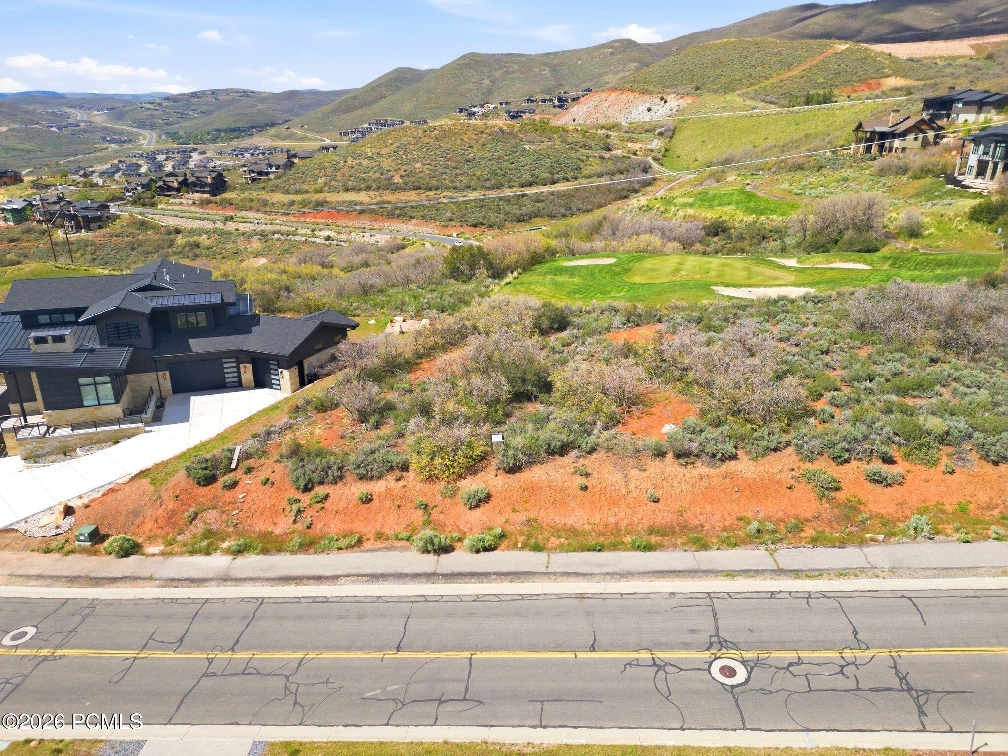 1133 E Longview Drive