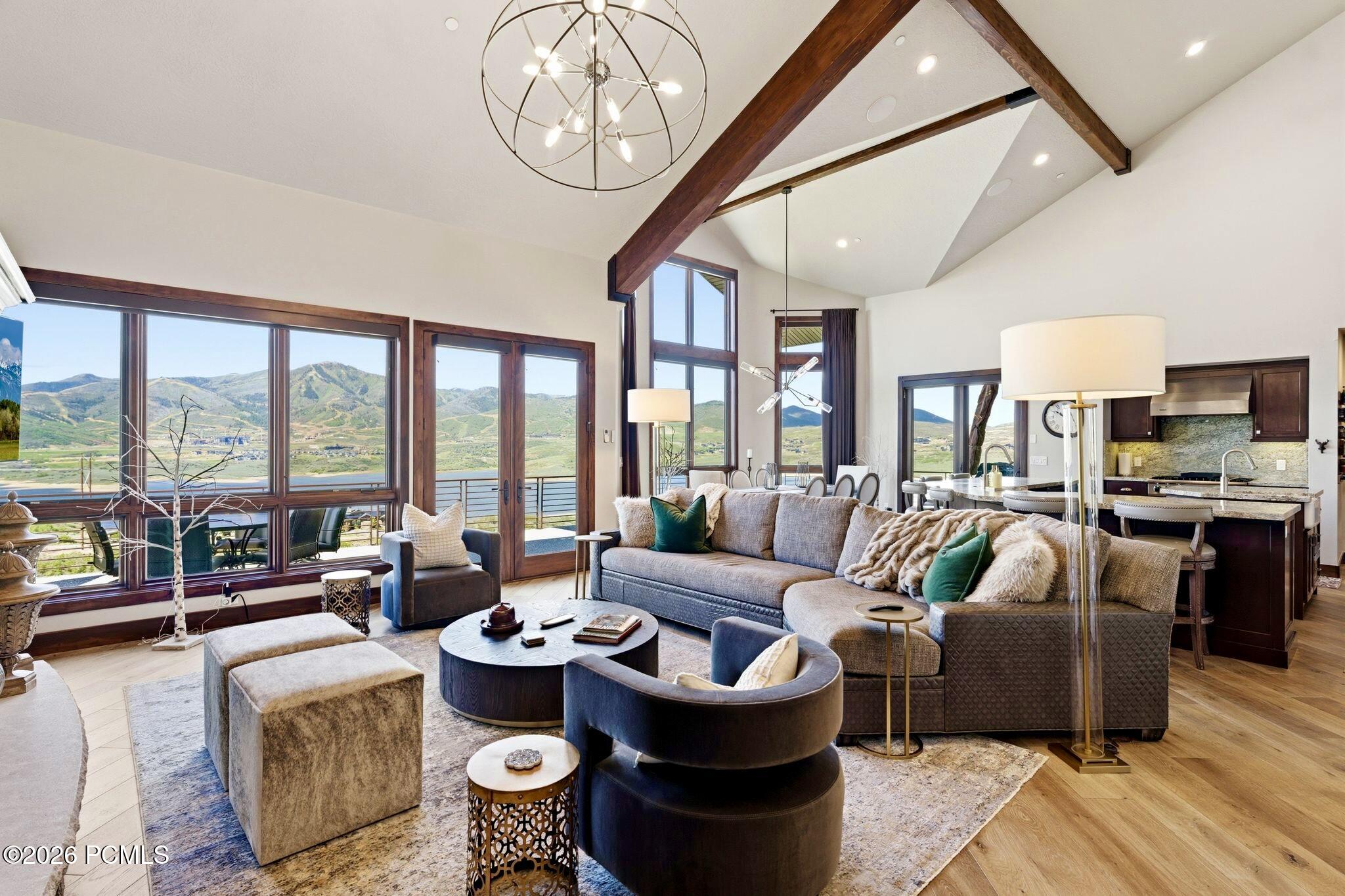 11080 N Lariat Ct