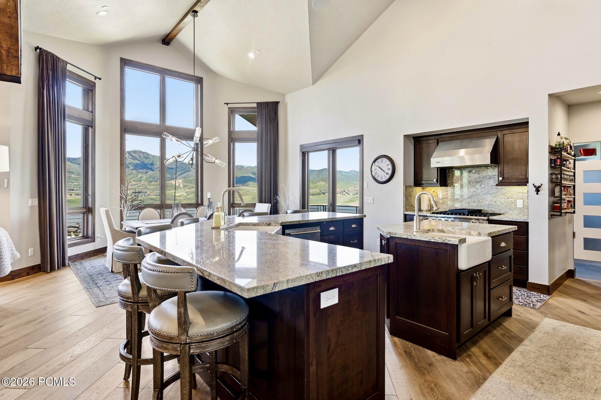 11080 N Lariat Ct
