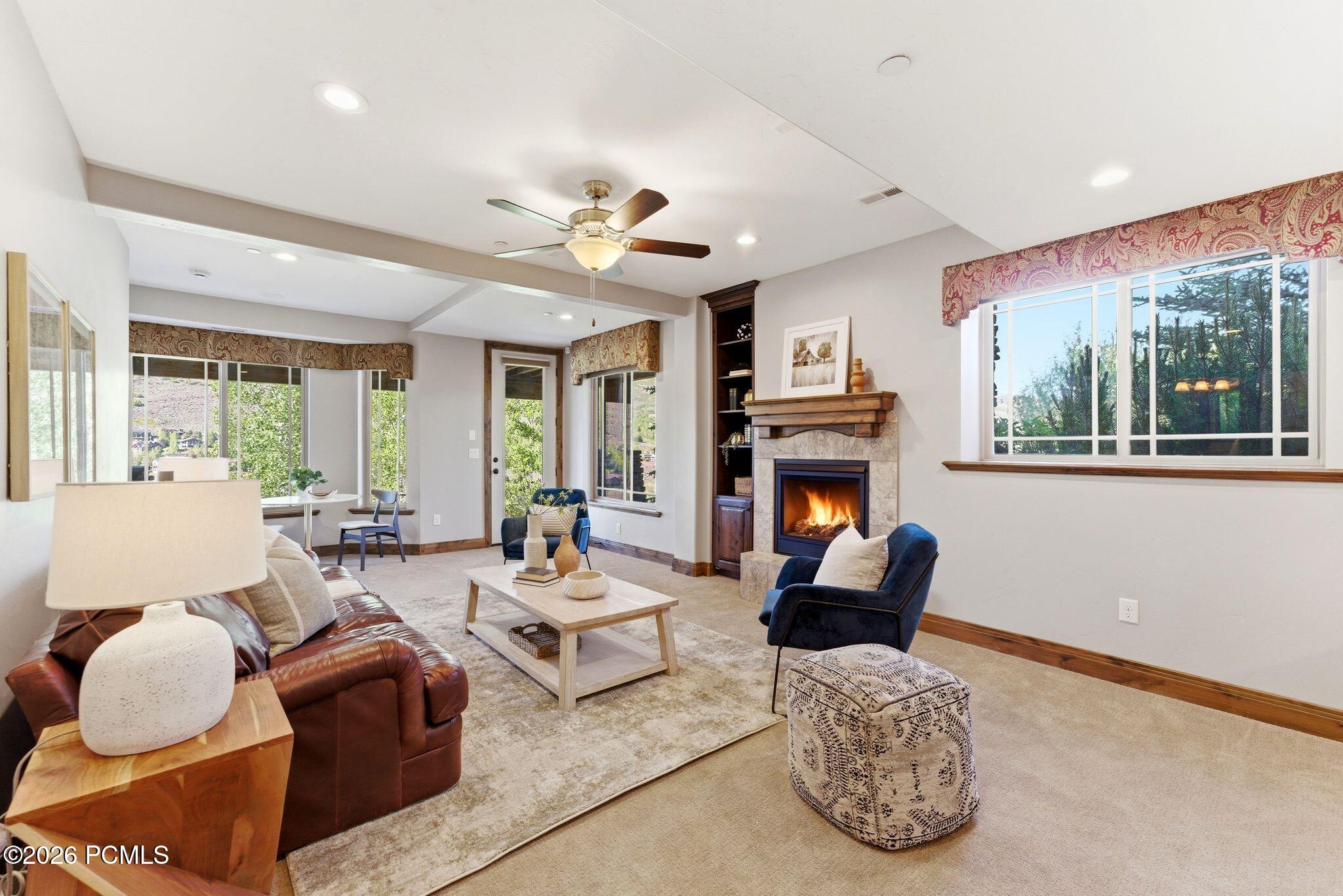 3286 Lower Saddleback Road