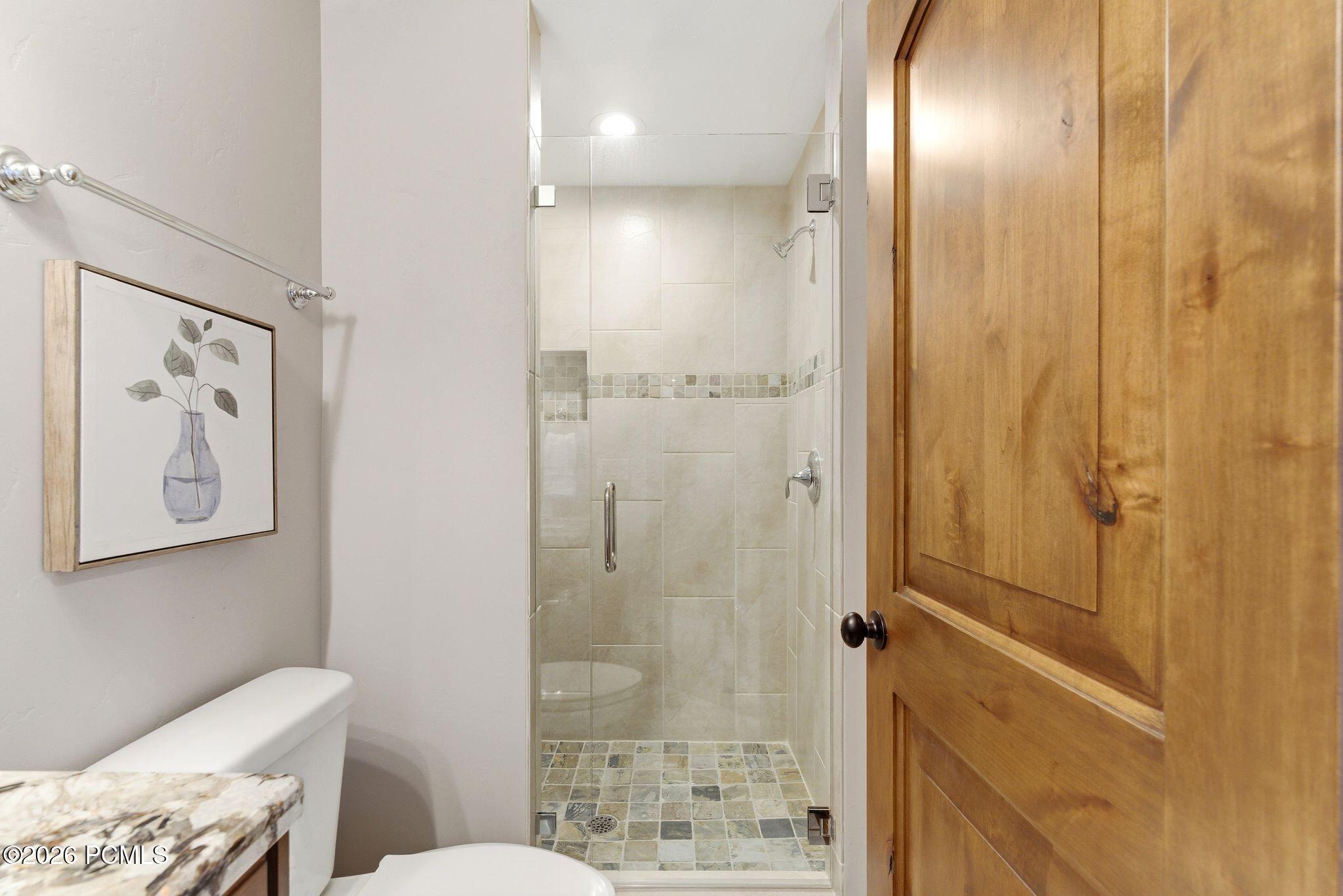 3286 Lower Saddleback Road