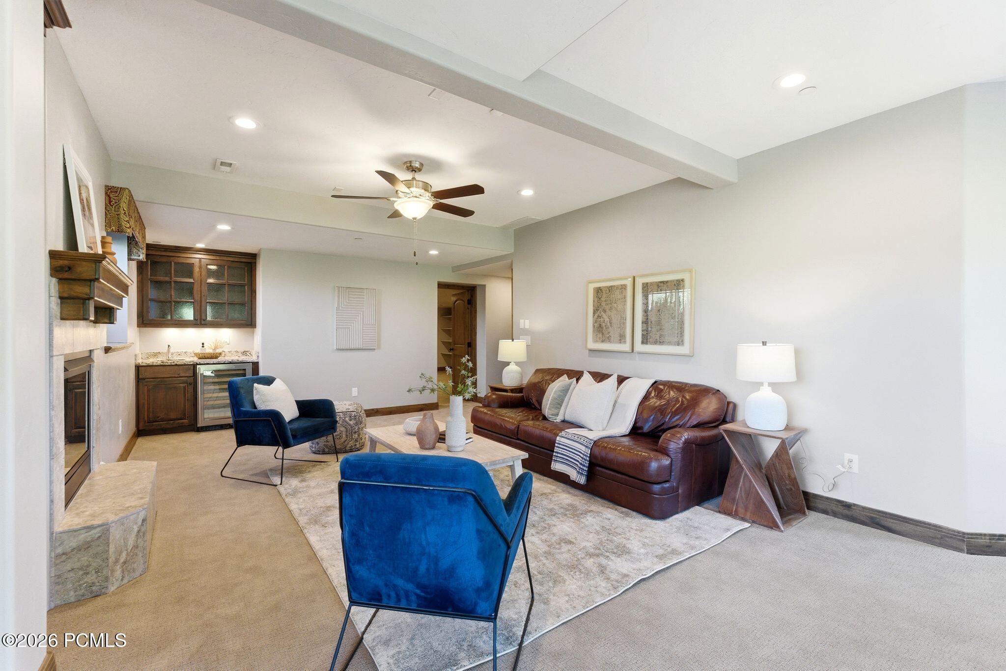 3286 Lower Saddleback Road