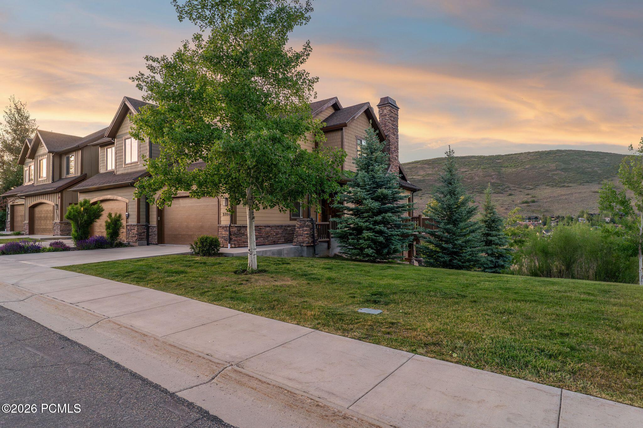 3286 Lower Saddleback Road