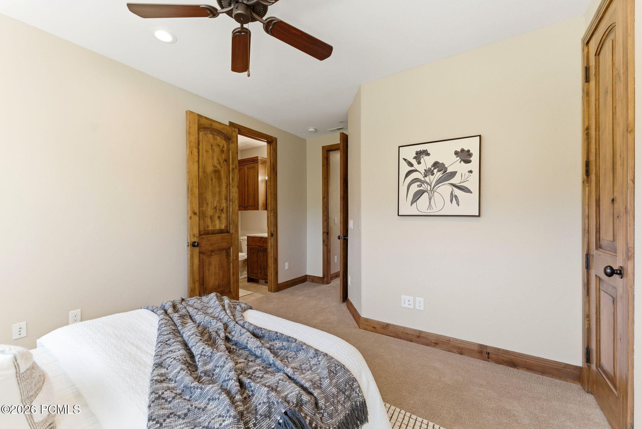 3286 Lower Saddleback Road