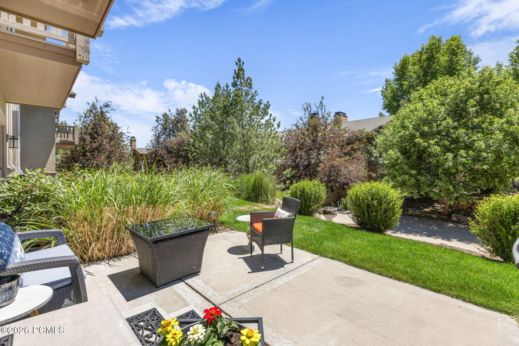 475 W 1150 North 4
