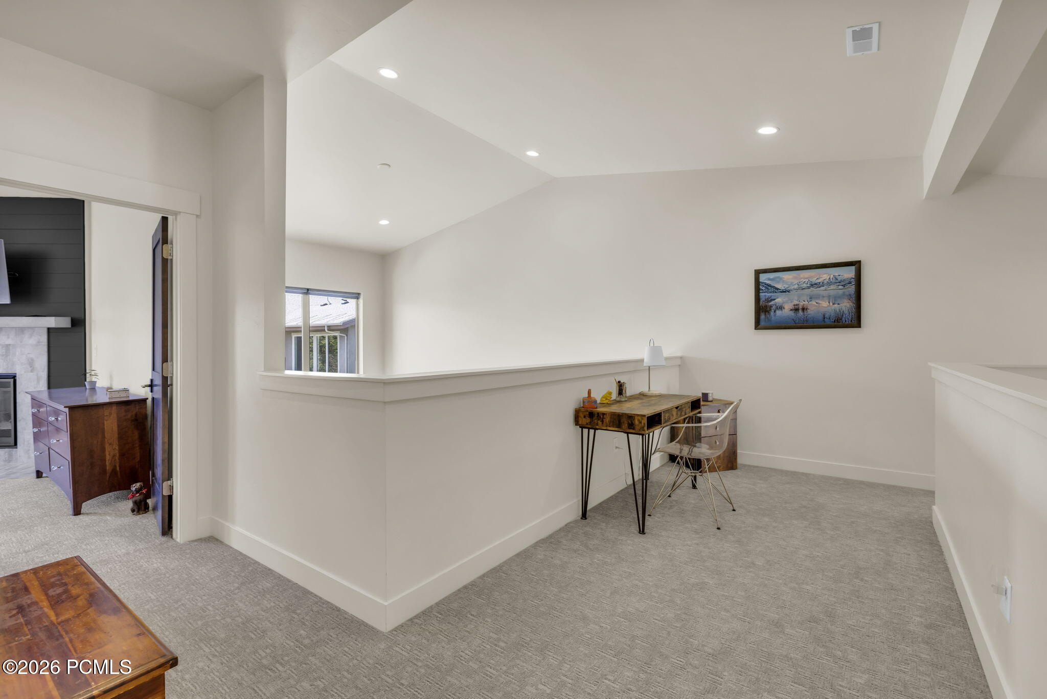 475 W 1150 North 4