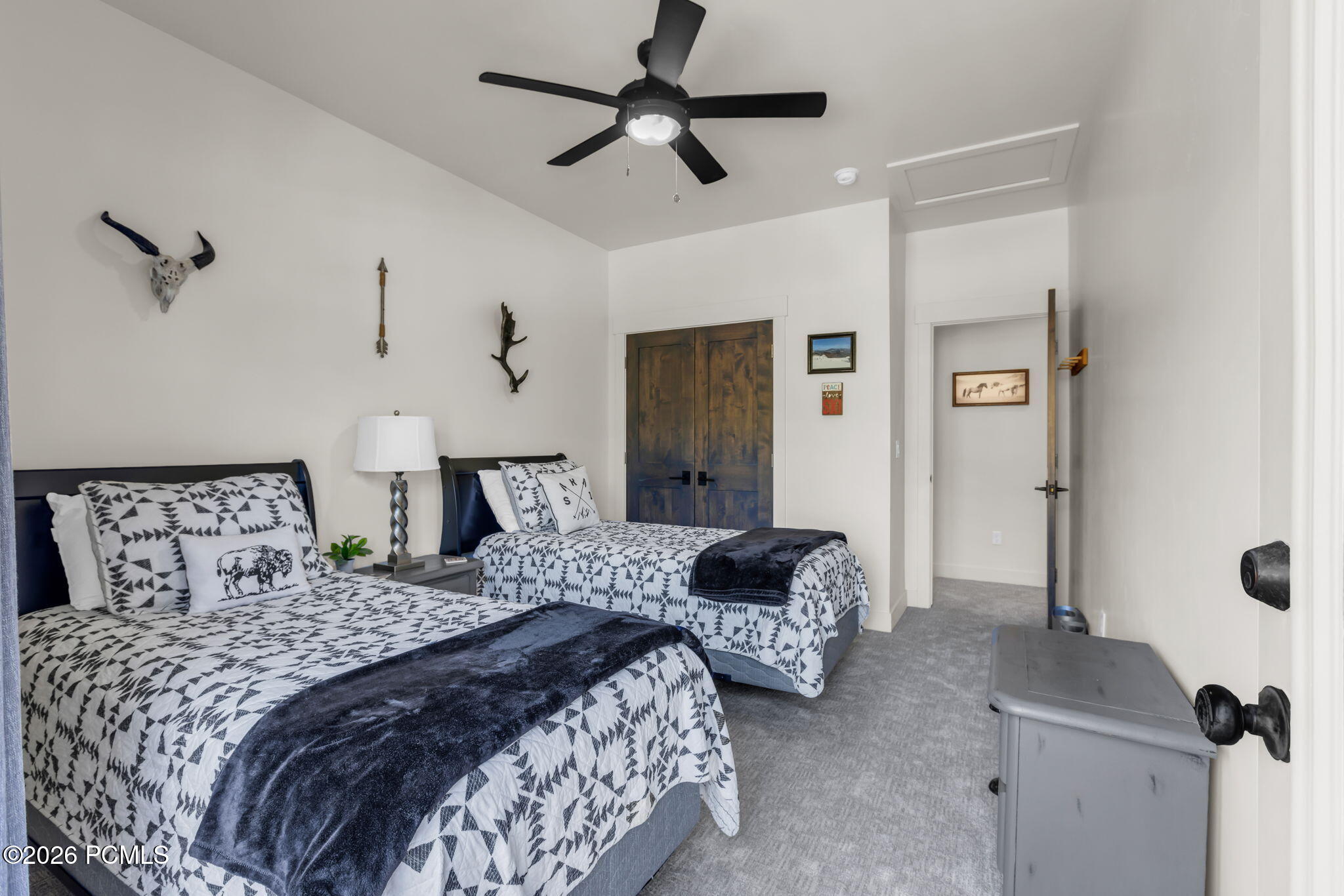 475 W 1150 North 4