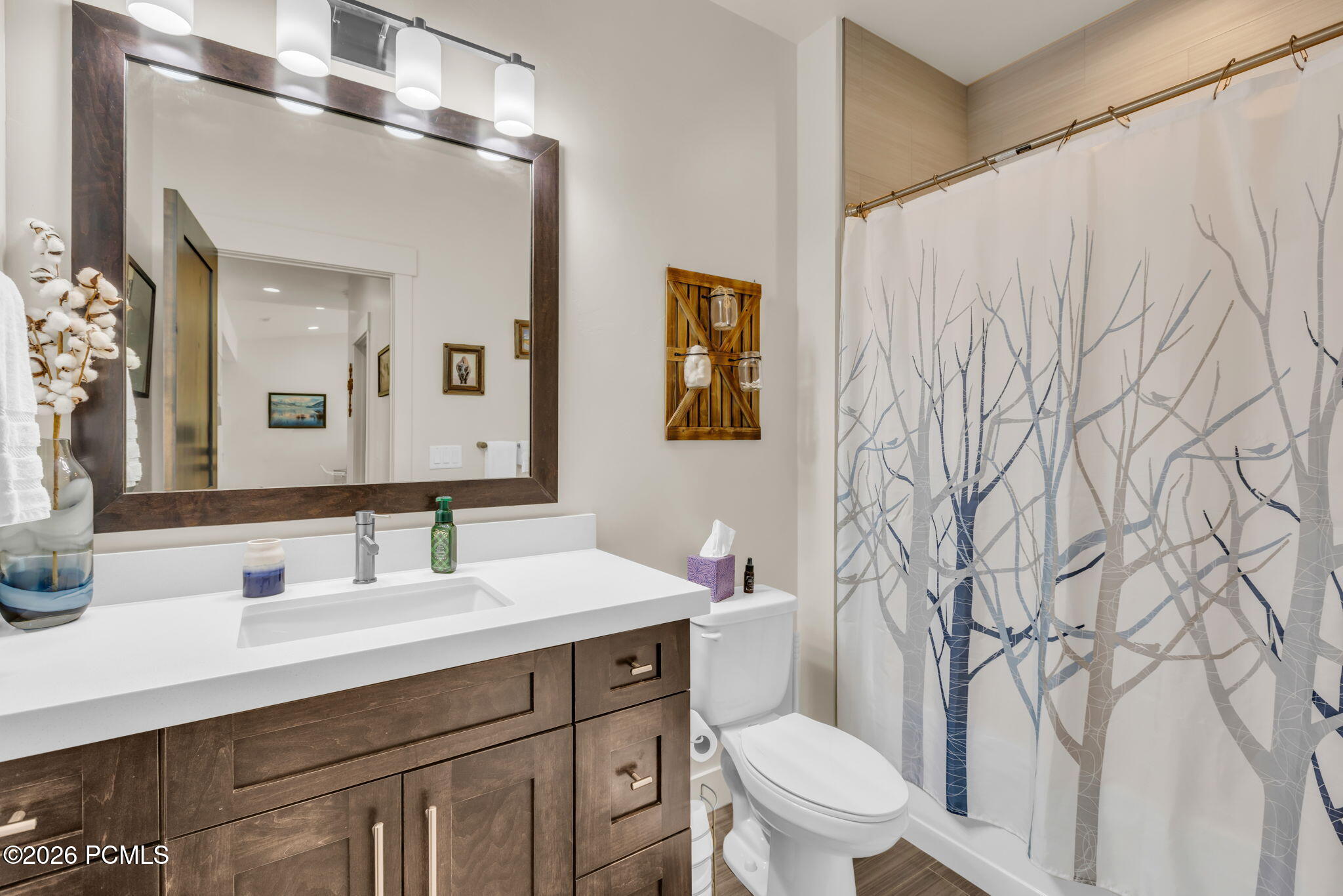 475 W 1150 North 4