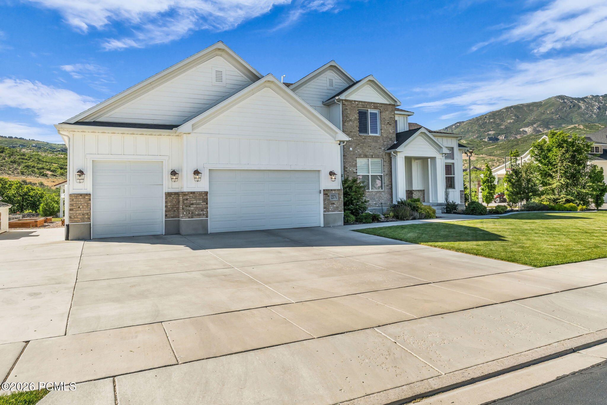 12517 N Minots Ledge Dr