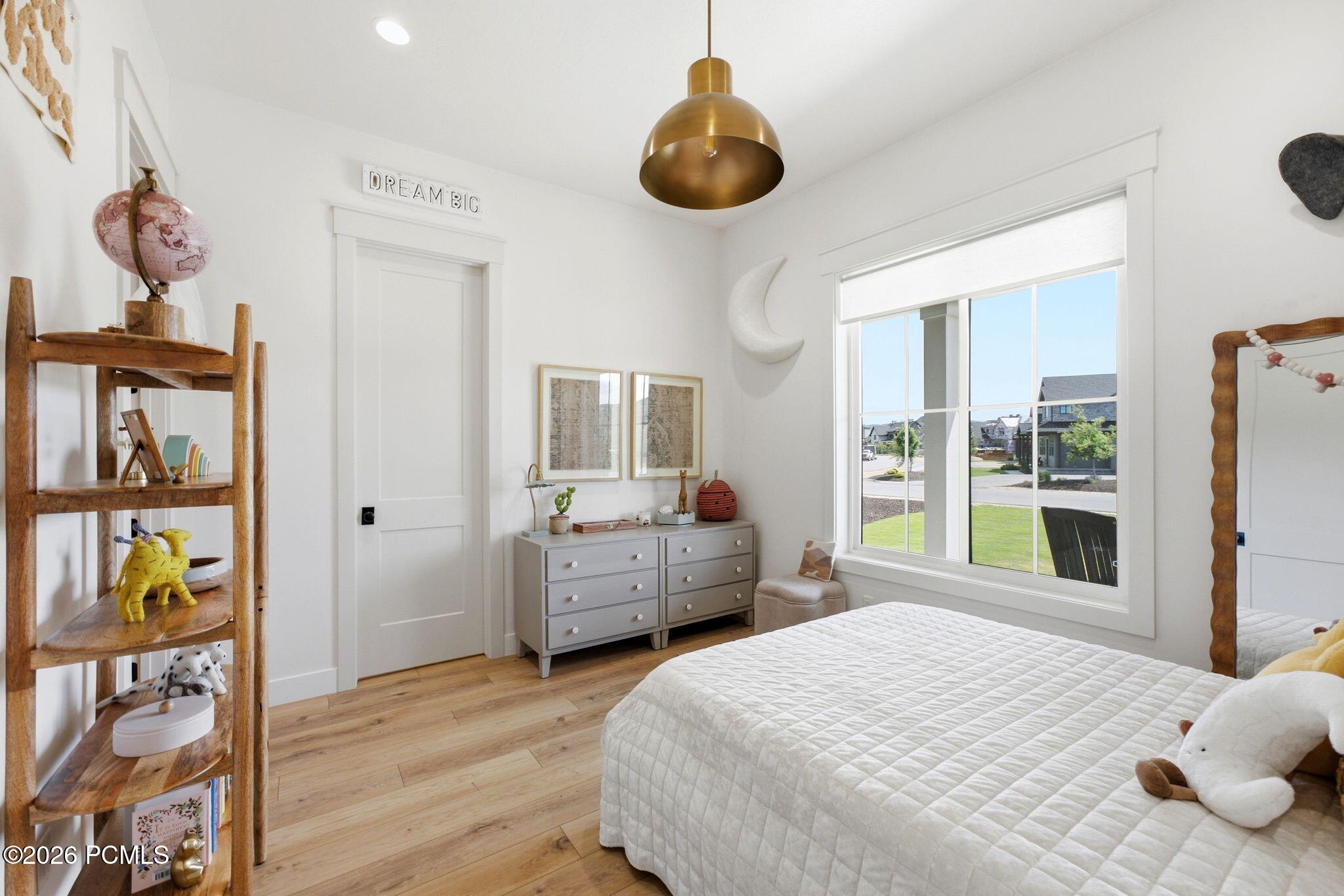 858 Crabapple Court