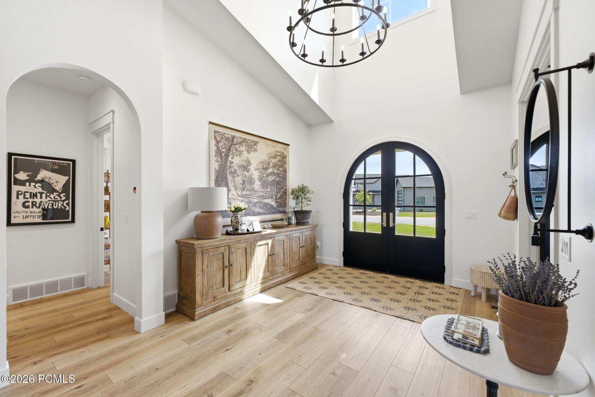 858 Crabapple Court