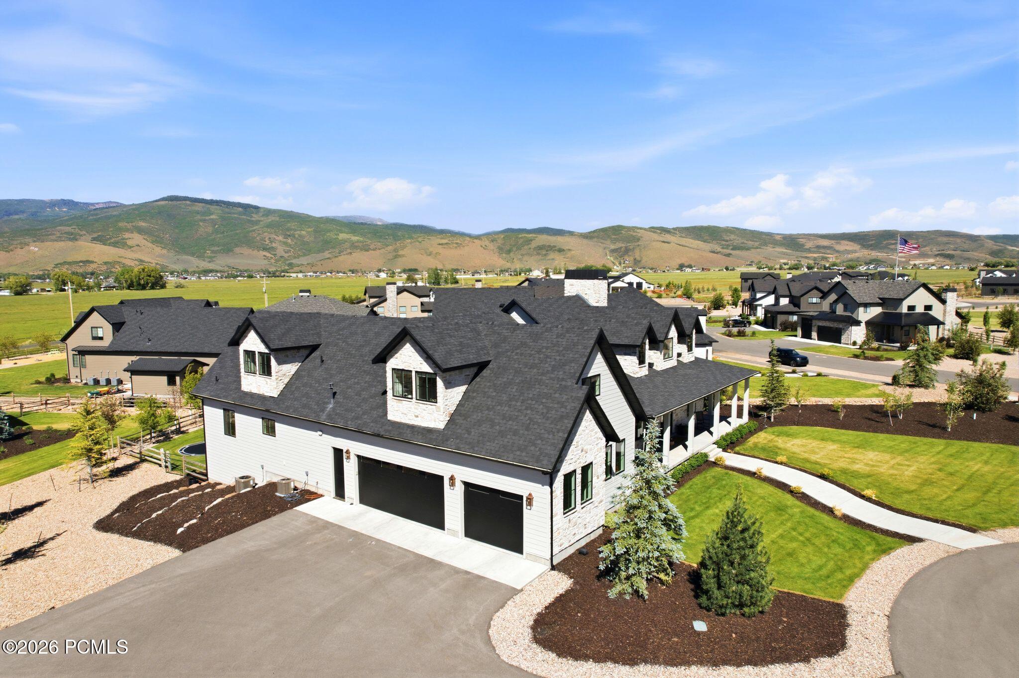 858 Crabapple Court