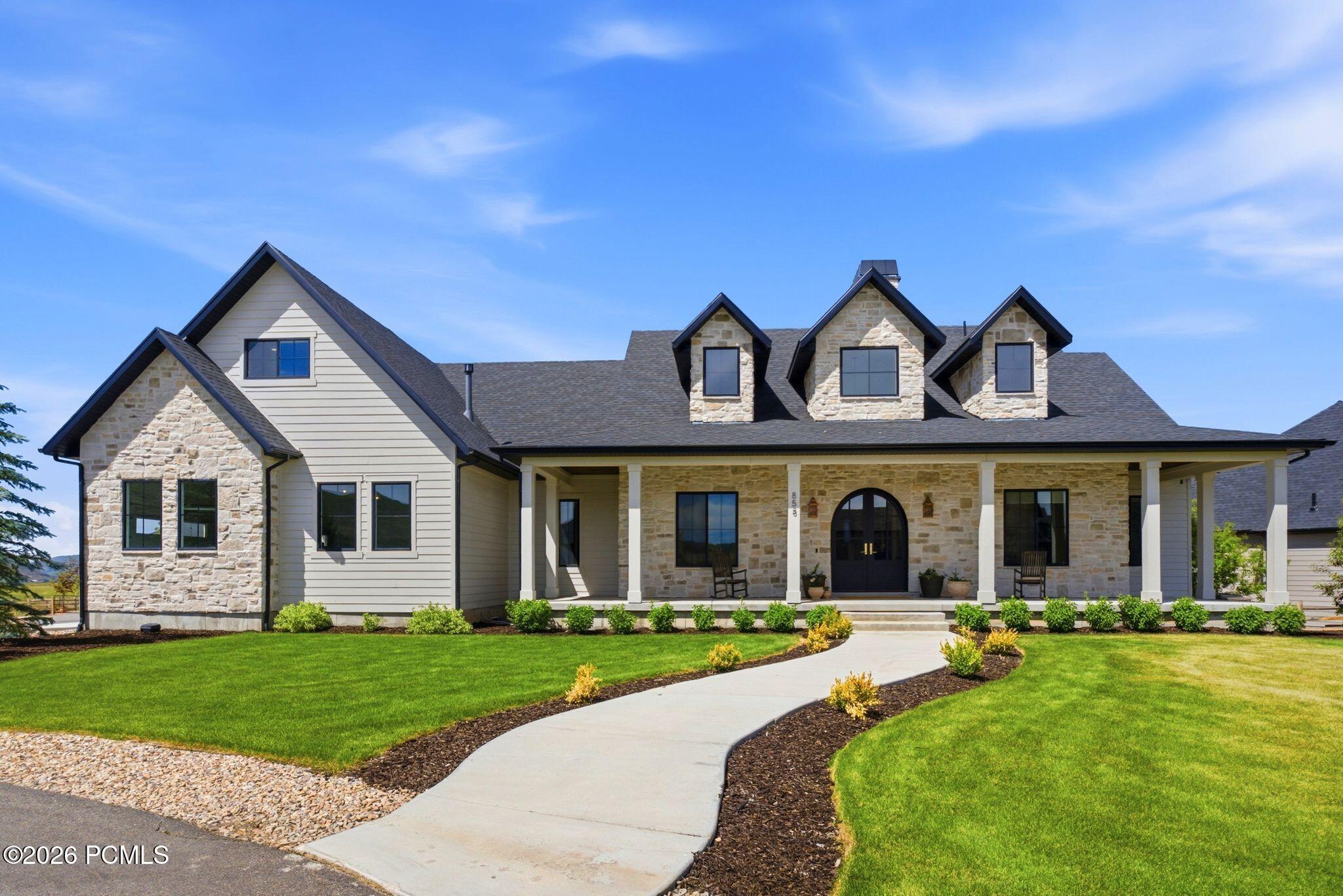 858 Crabapple Court