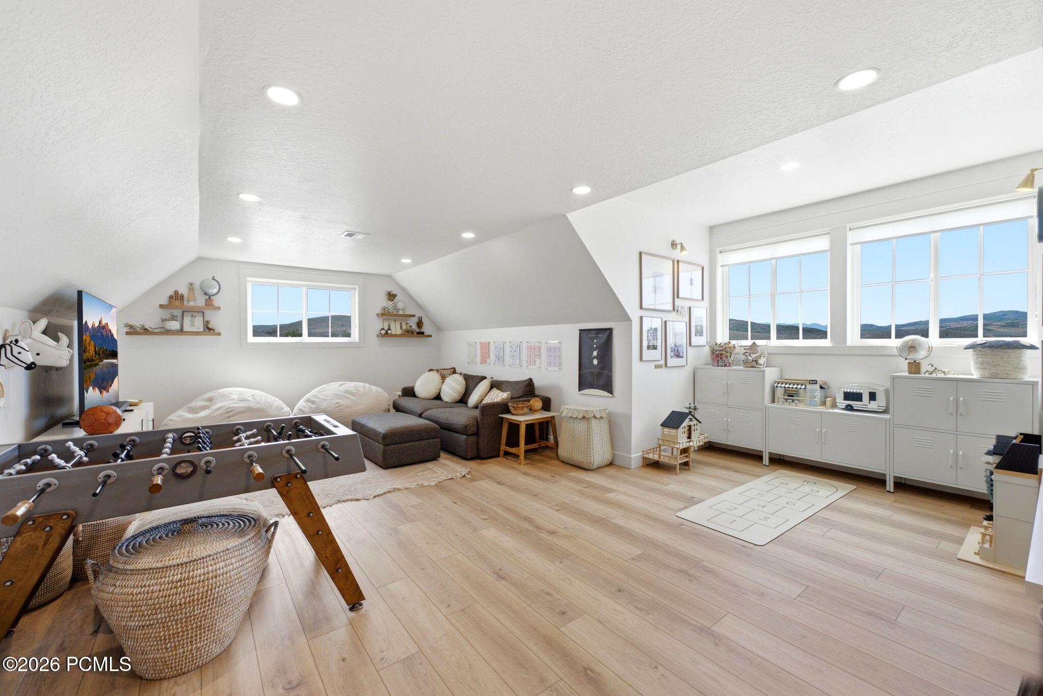 858 Crabapple Court