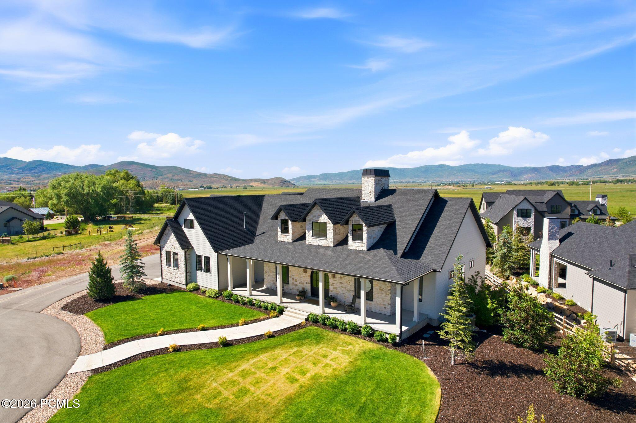 858 Crabapple Court