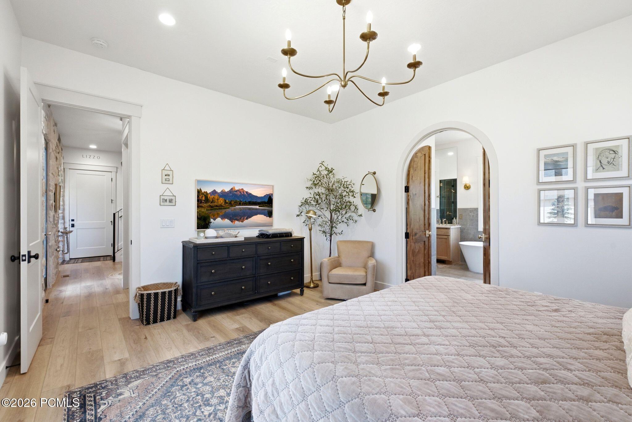 858 Crabapple Court
