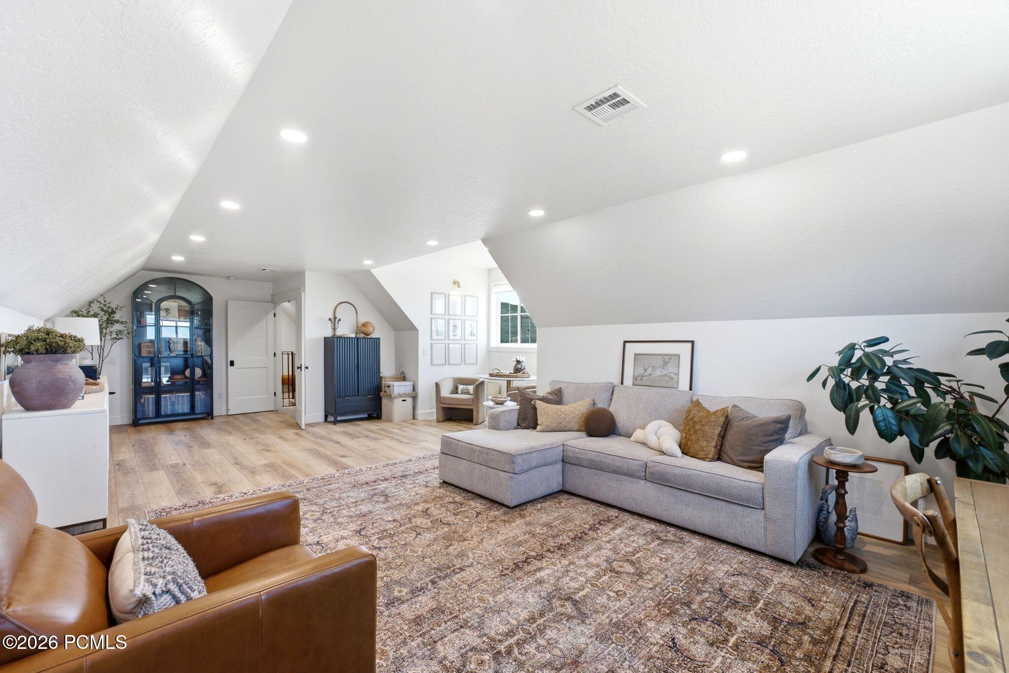 858 Crabapple Court