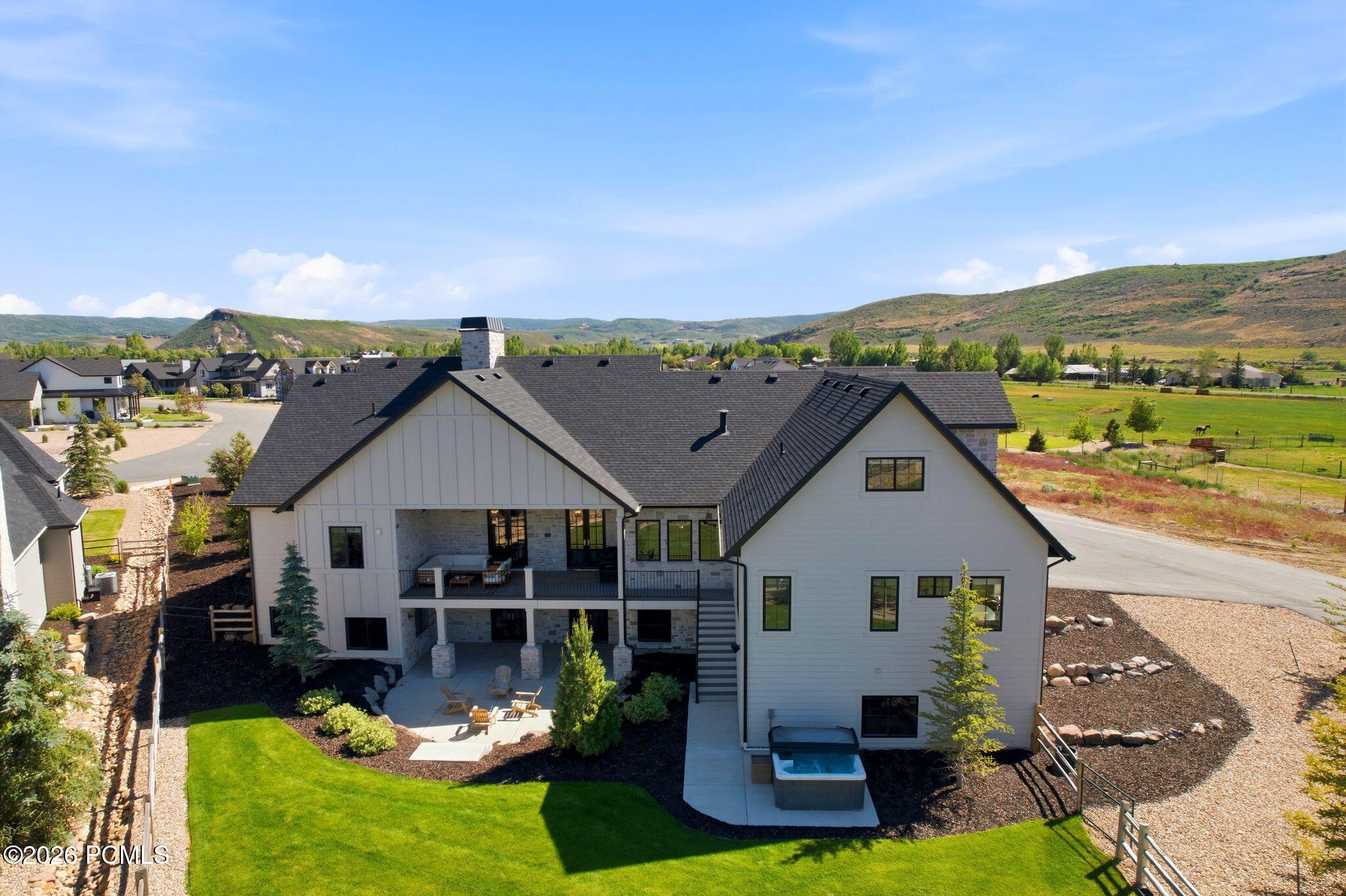 858 Crabapple Court