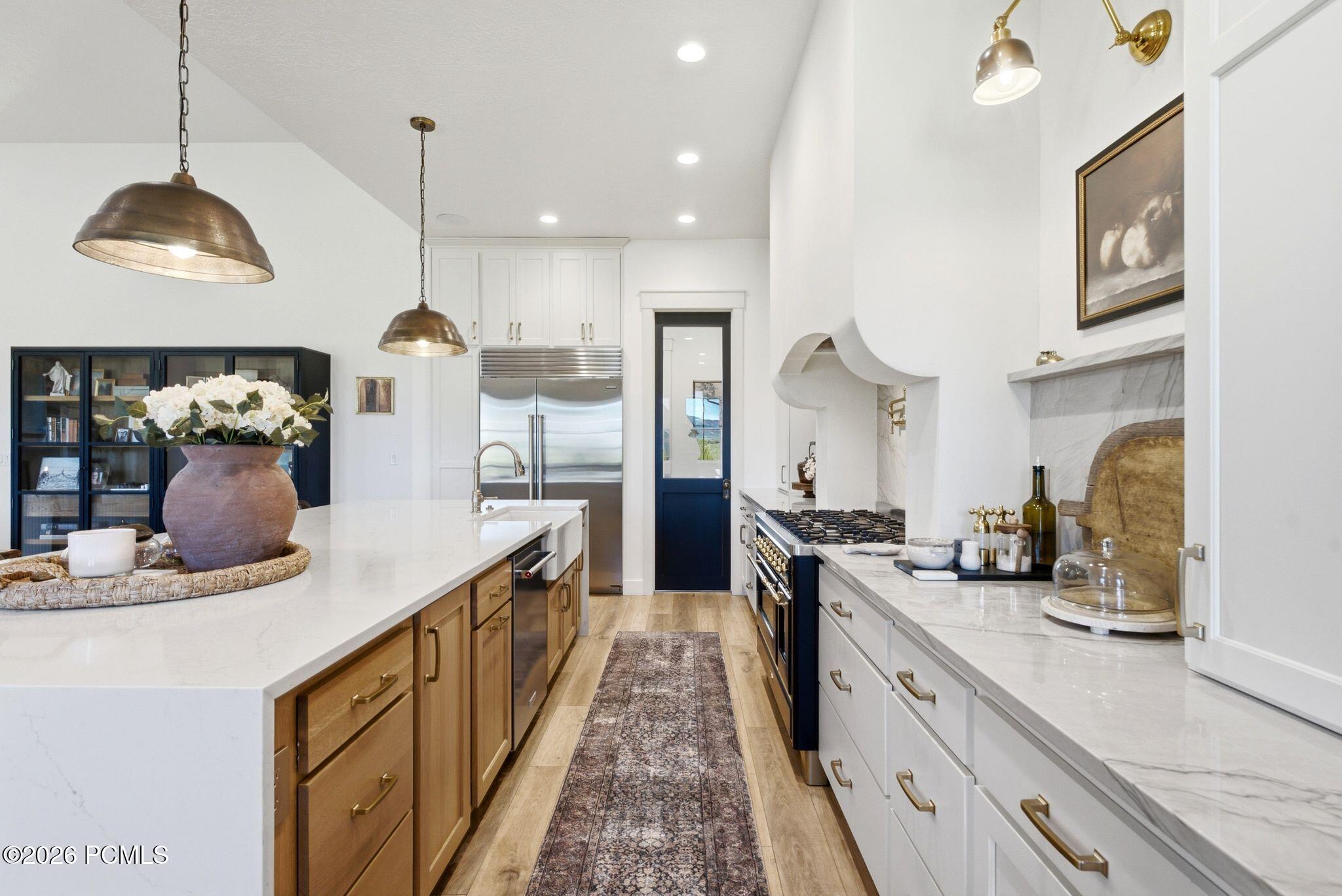 858 Crabapple Court