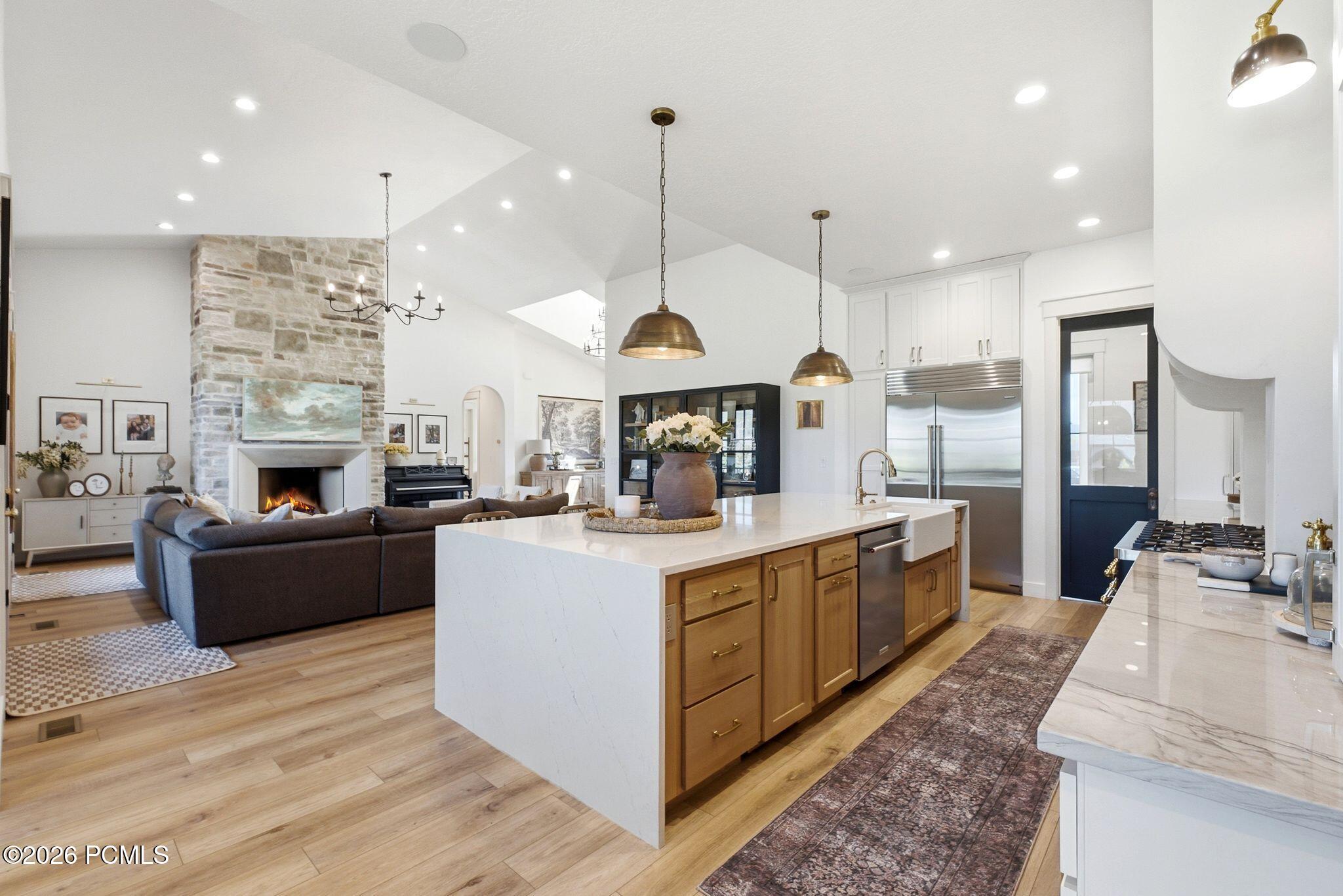 858 Crabapple Court