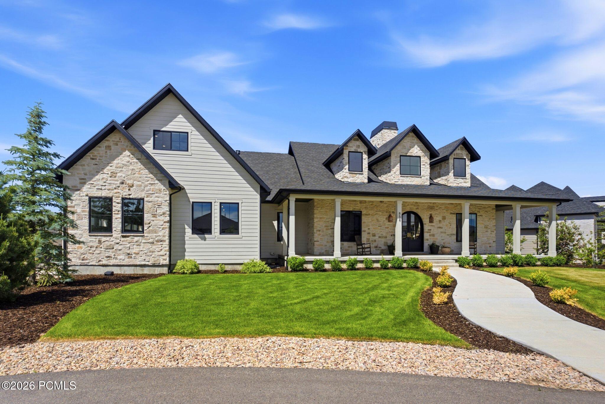 858 Crabapple Court
