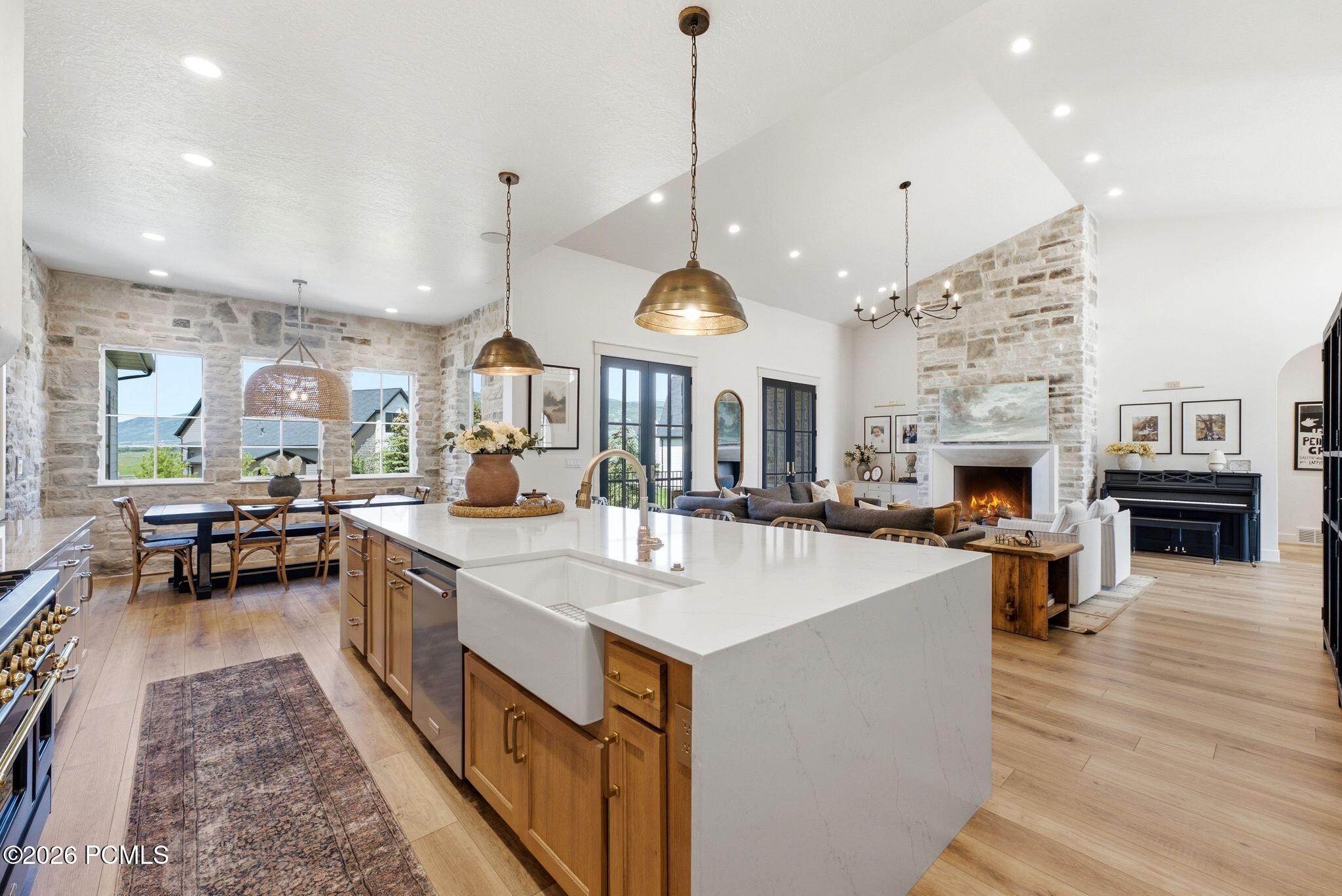 858 Crabapple Court