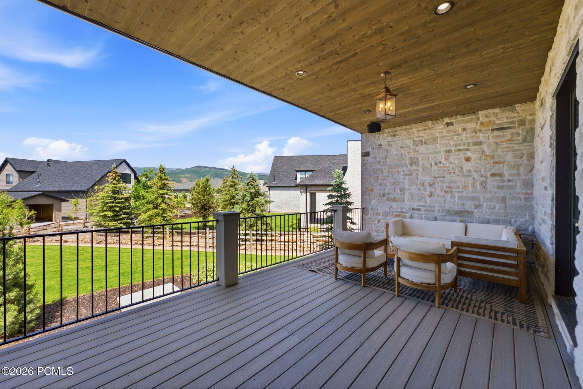 858 Crabapple Court