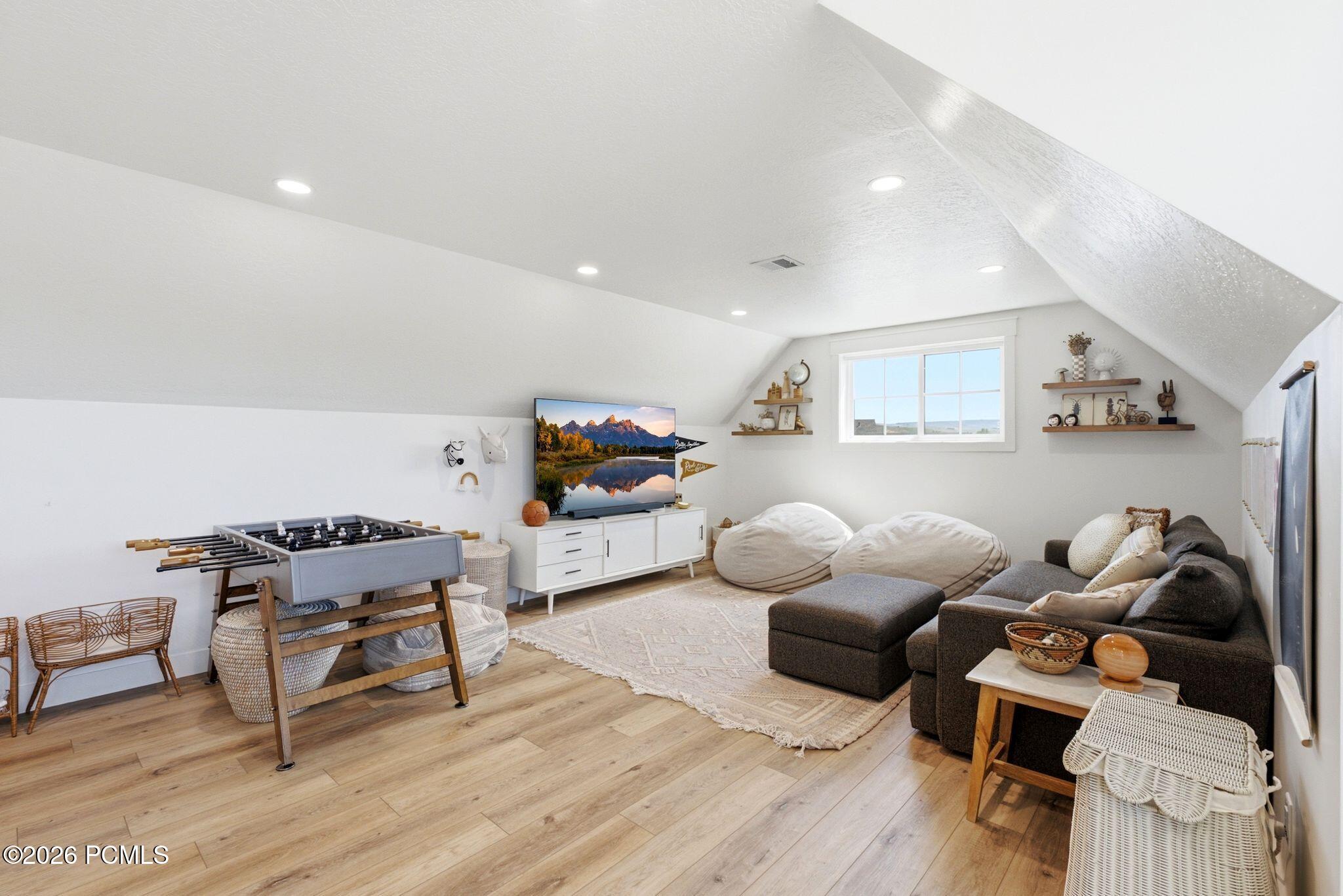 858 Crabapple Court