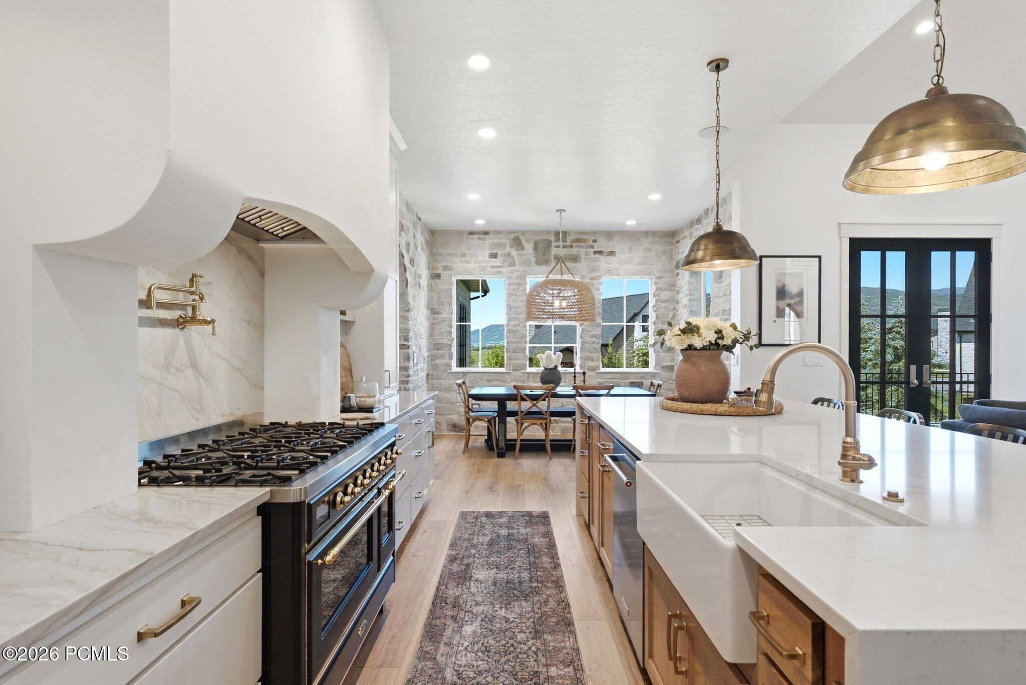 858 Crabapple Court