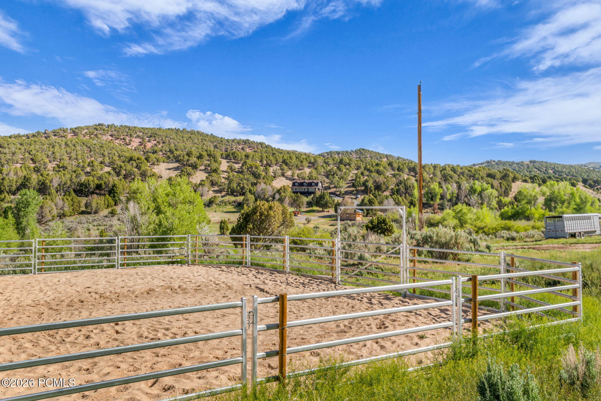 8398 N Highway 302