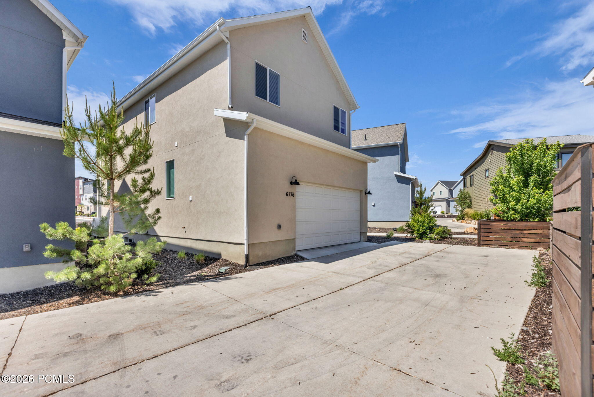 6776 Silver Creek Dr
