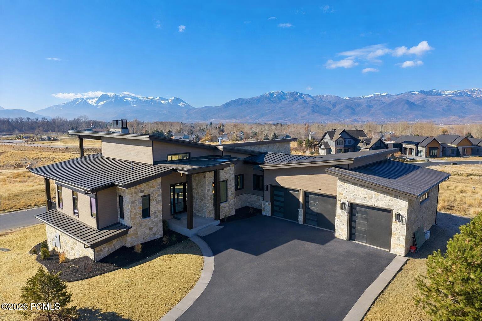 197 N Abajo Peak Way