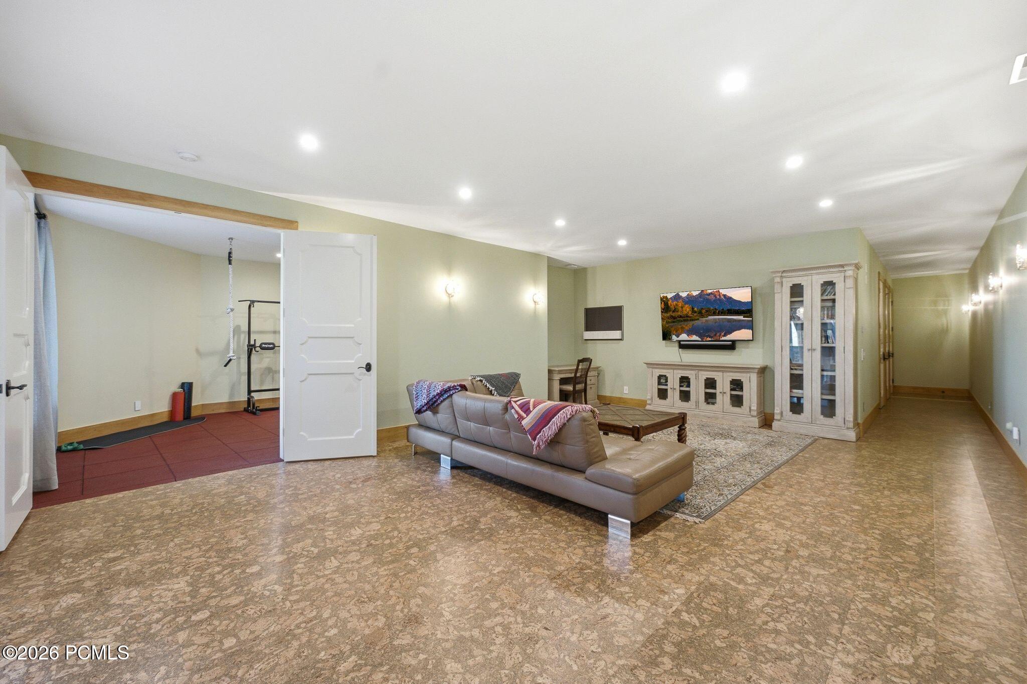 6336 E Evening Star Dr