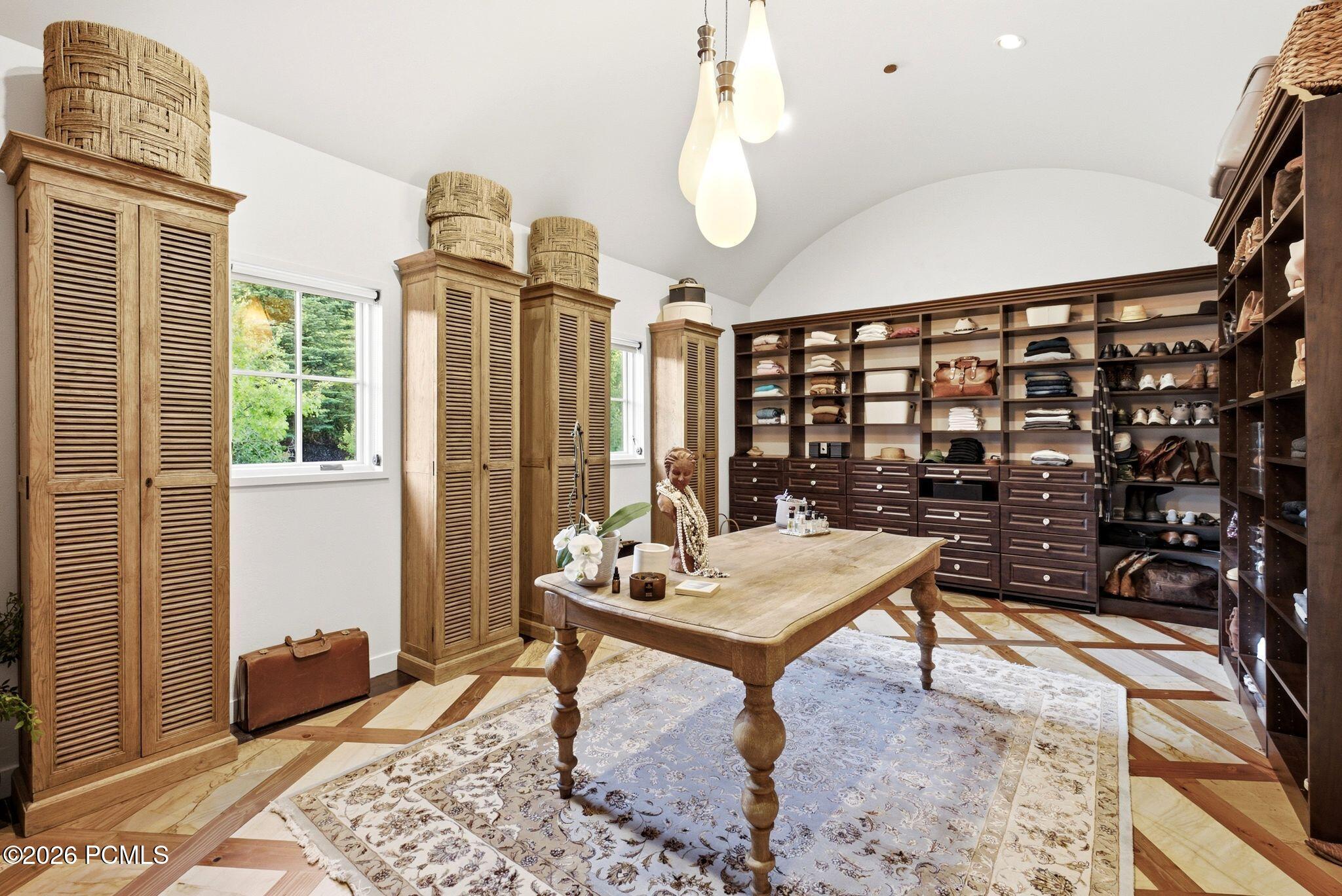 5971 N Maple Ridge Trl