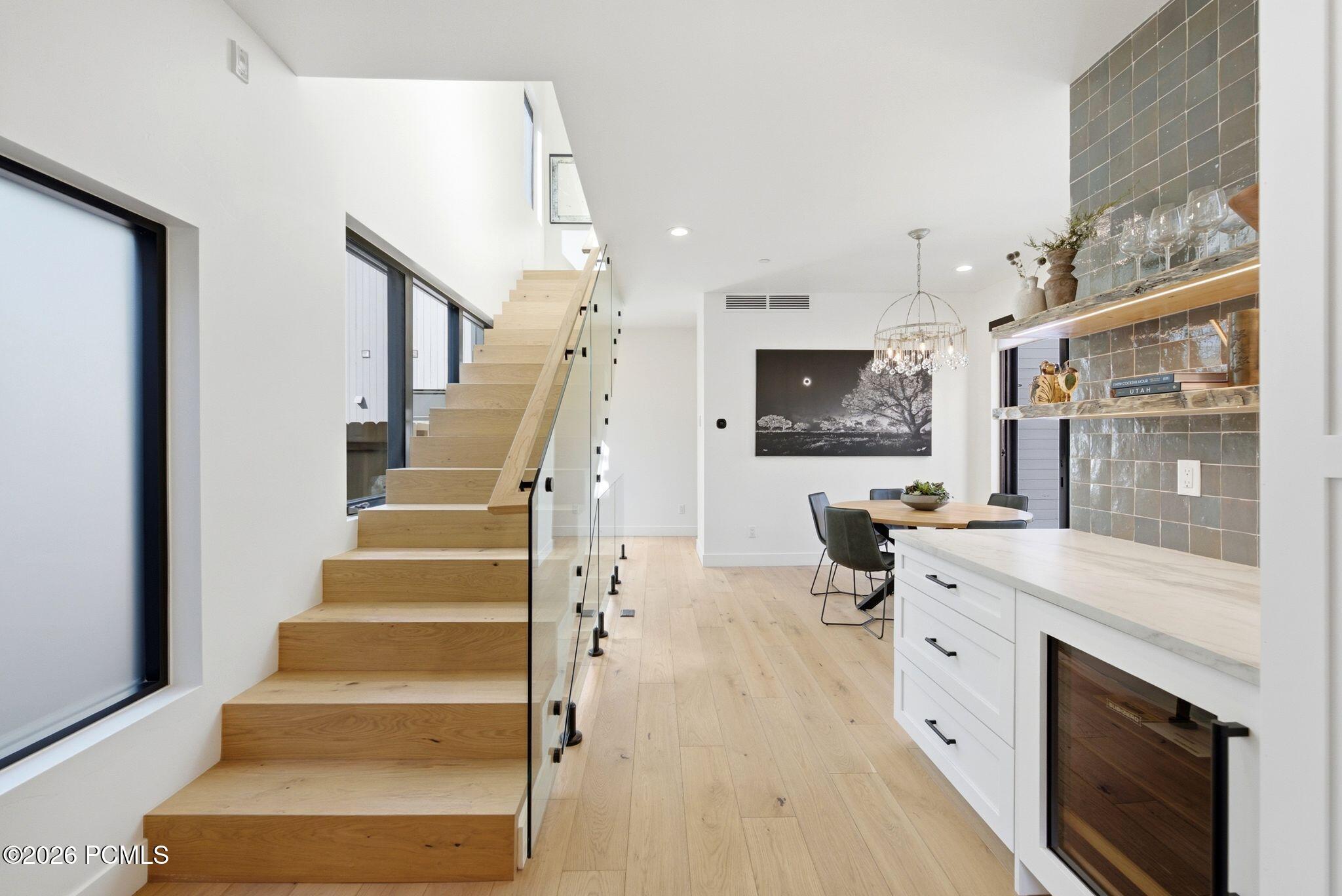 1132 Woodside Ave
