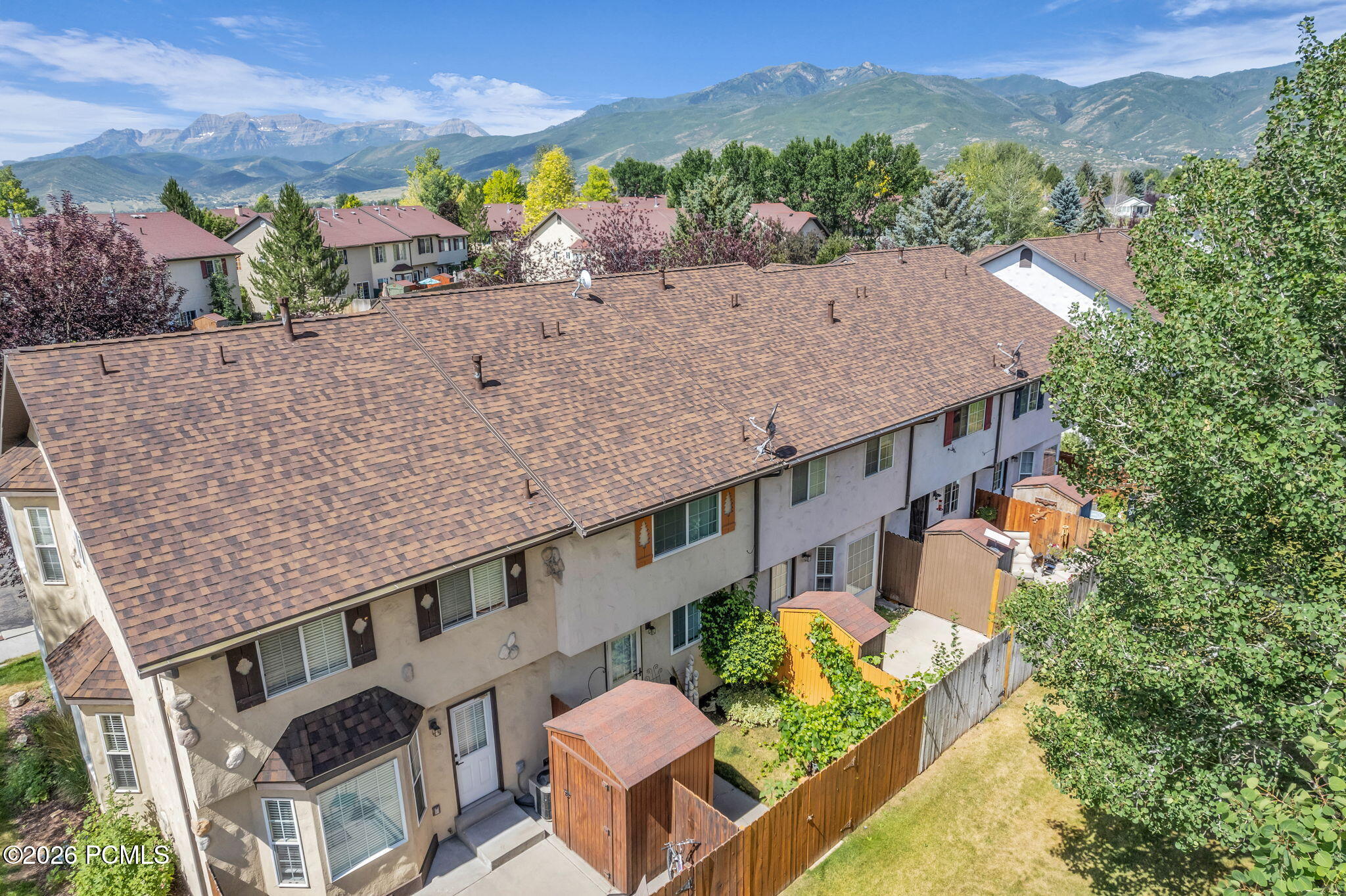889 Zurich Ln