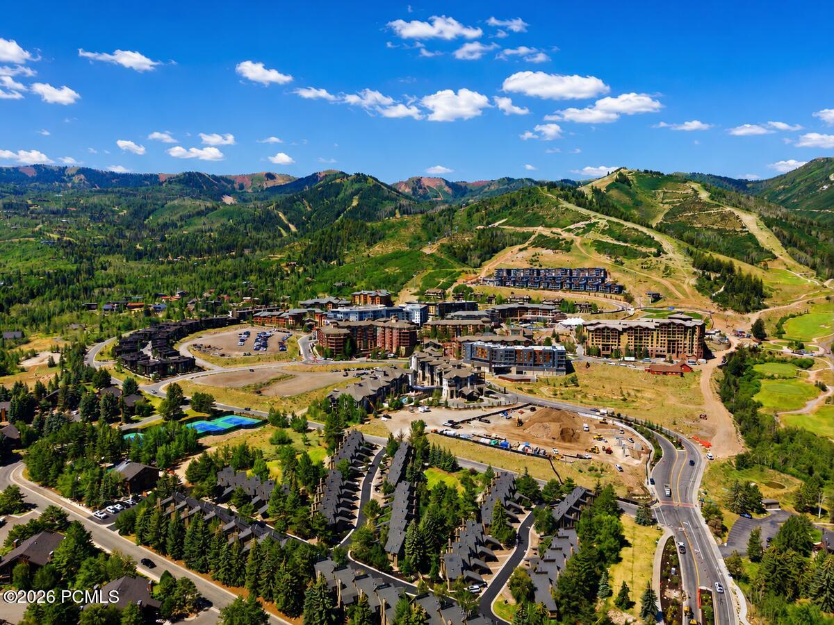 2669 W Canyons Resort Dr 208