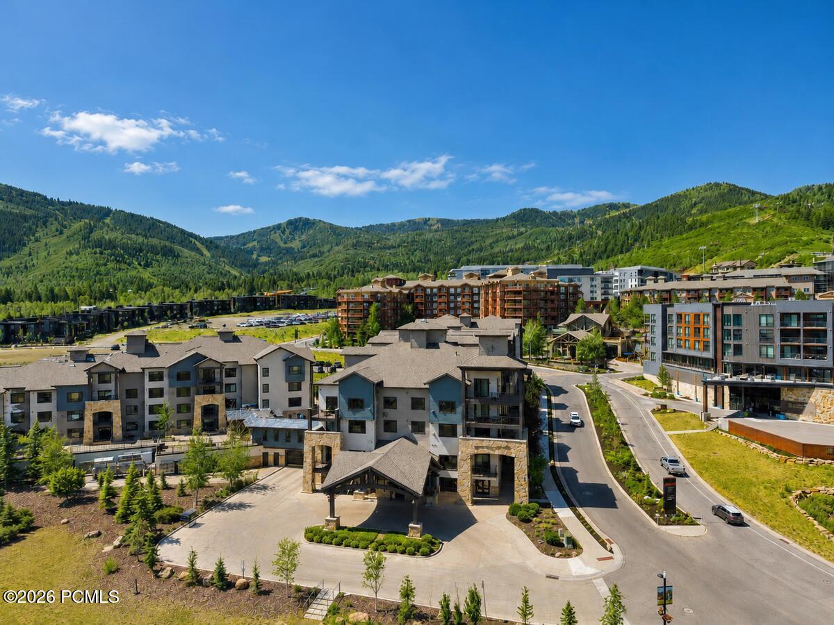 2669 W Canyons Resort Dr 208