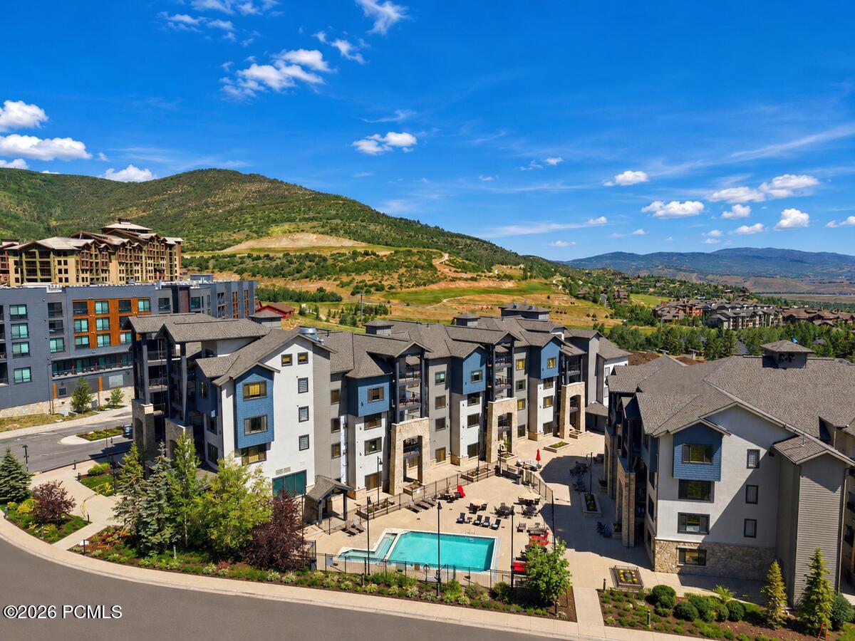 2669 W Canyons Resort Dr 208