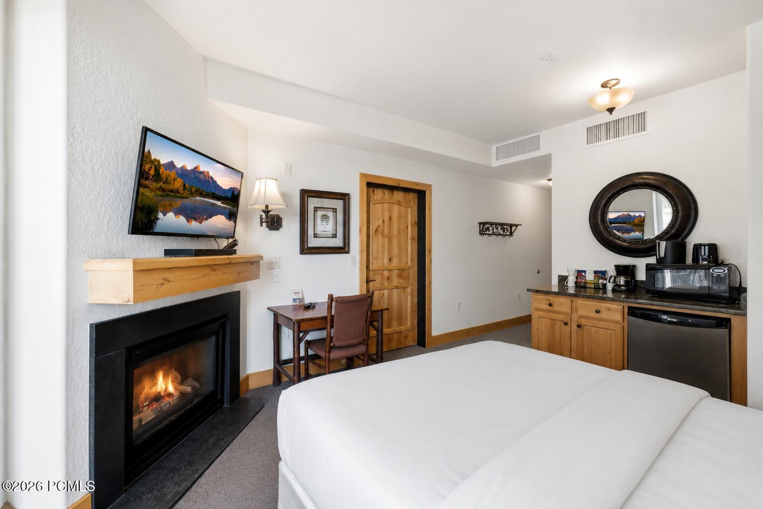 2669 W Canyons Resort Dr 208